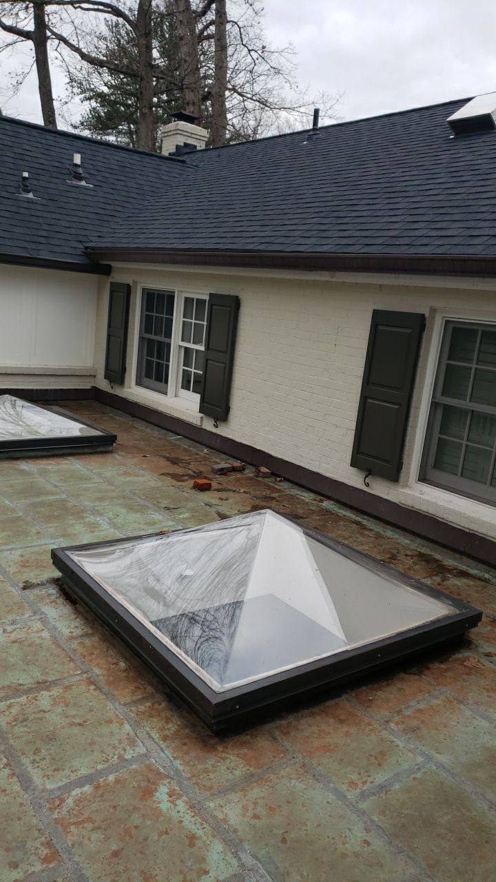 McLean: Certainteed Landmark Pro Designer Shingles in Max Def Charcoal Black by RM Banning, Inc.