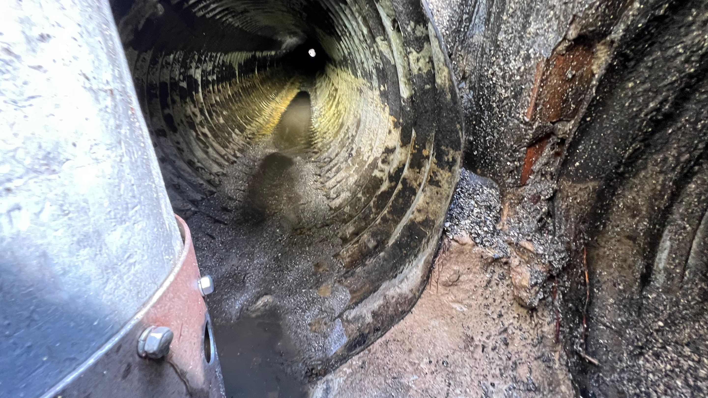 Apartment Complex Storm Water System Cleaning and Maintenance by APS Power & Water