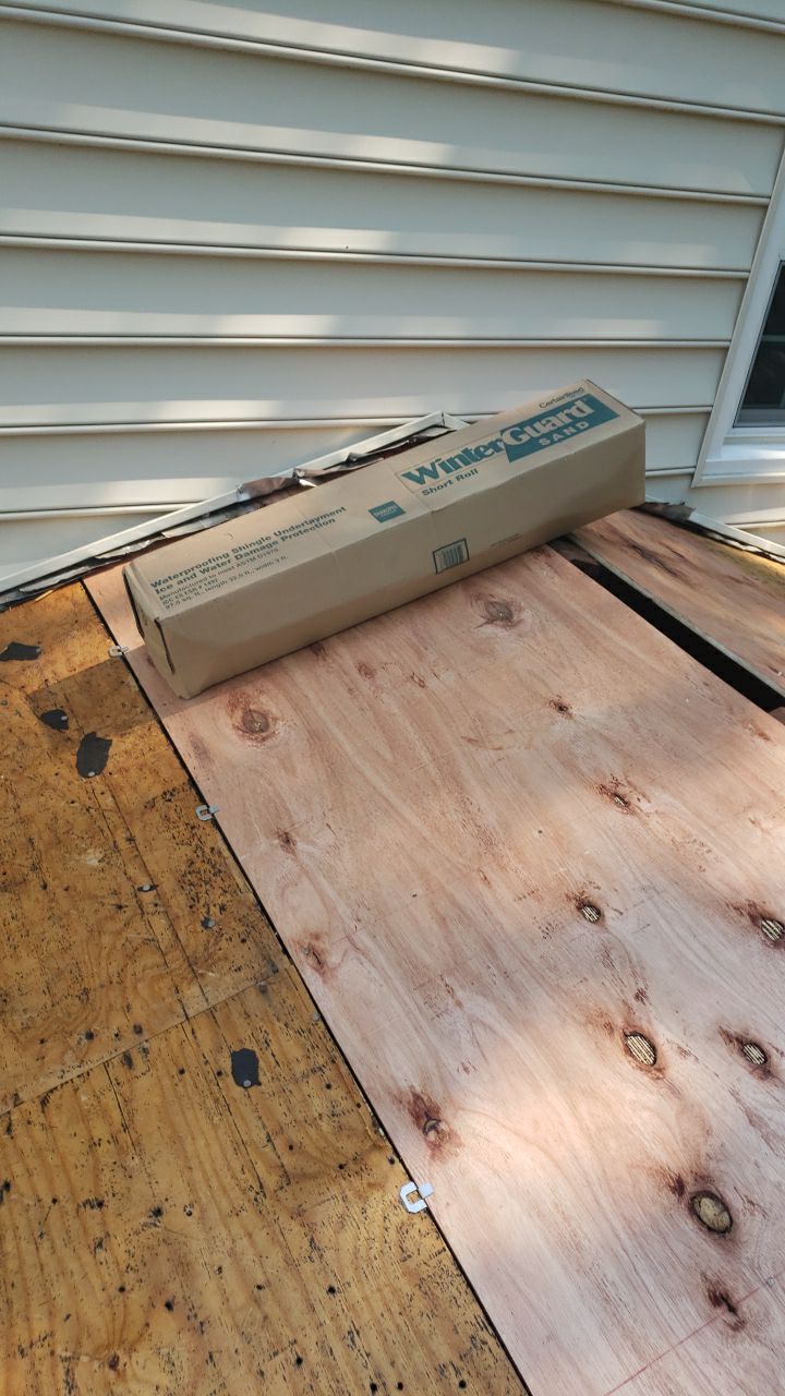 Springfield CertainTeed Landmark Weathered Wood Roof Installation by RM Banning, Inc.