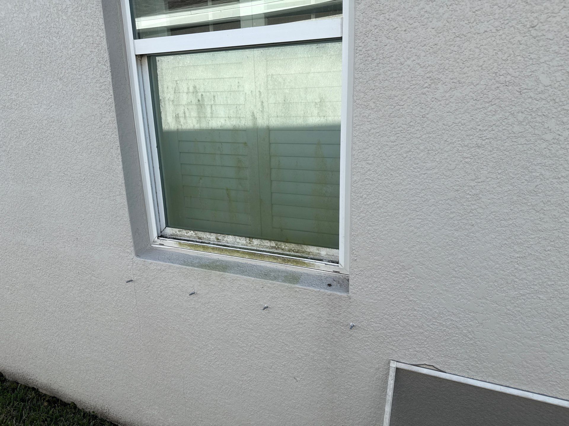 House Wash, Lanai Cleaning & Driveway Washing | Willow Walk Palmetto FL by Sunshine AquaWash