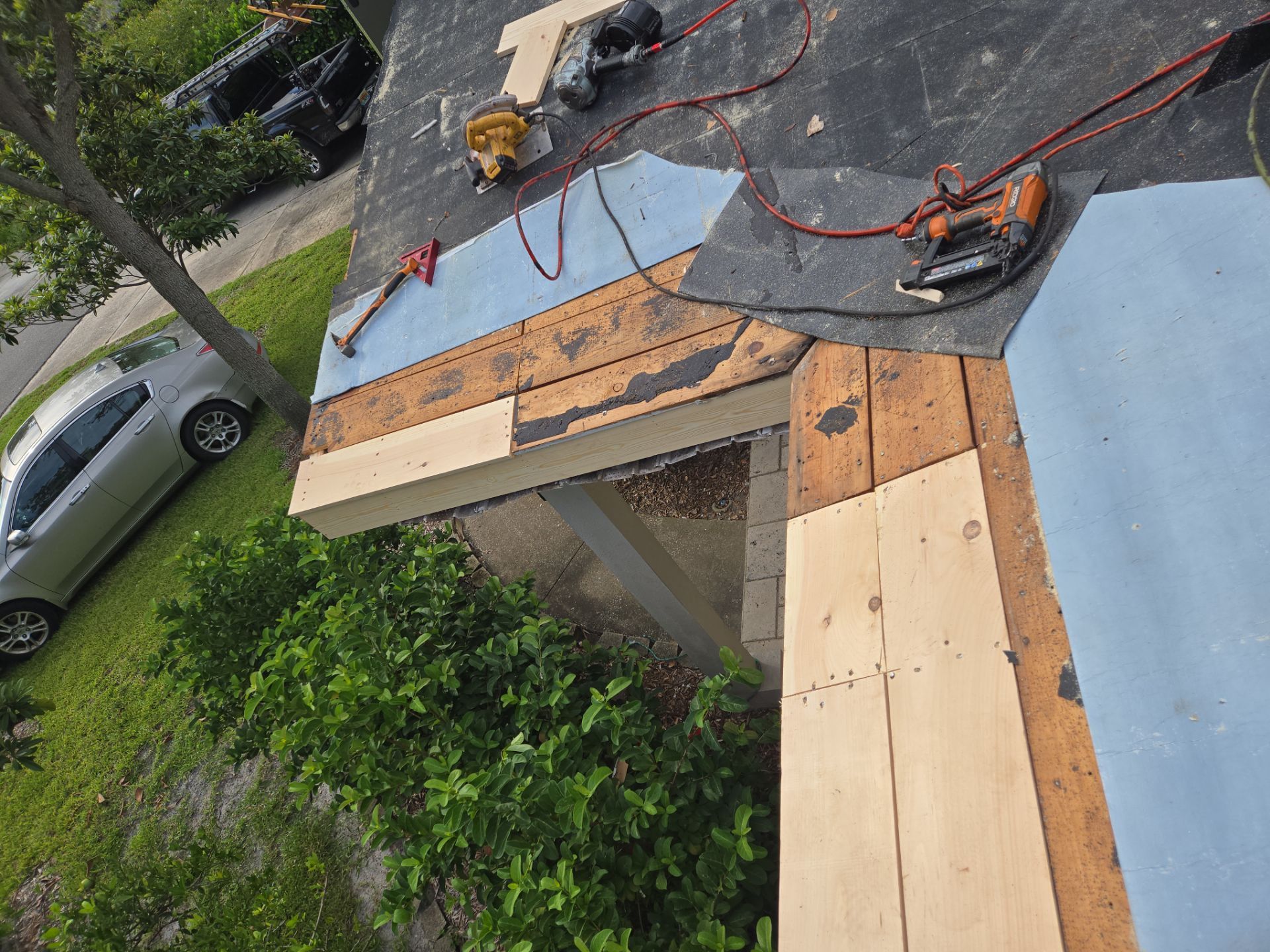 Project in St. Petersburg 33710 by Mitchell Roofing Company LLC 