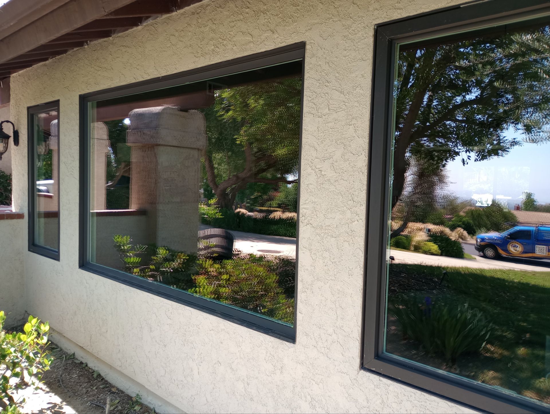 Inside/Out Window Cleaning by Pirate Pete’s Power Washing