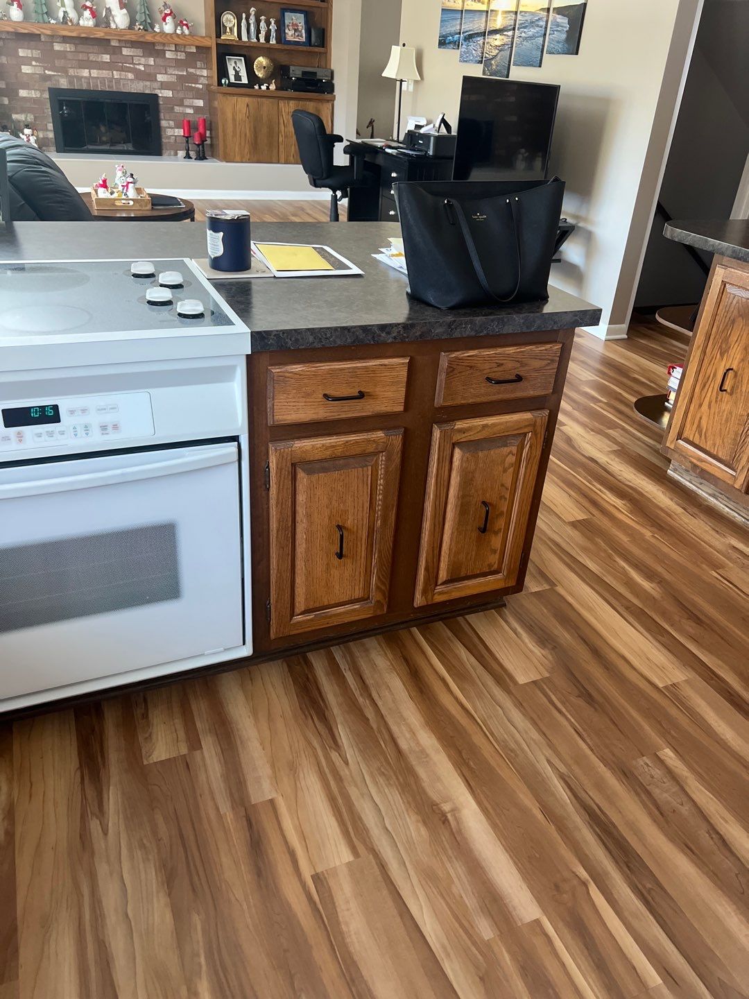 Kitchen Cabinet repaint by Cutting edge painting 