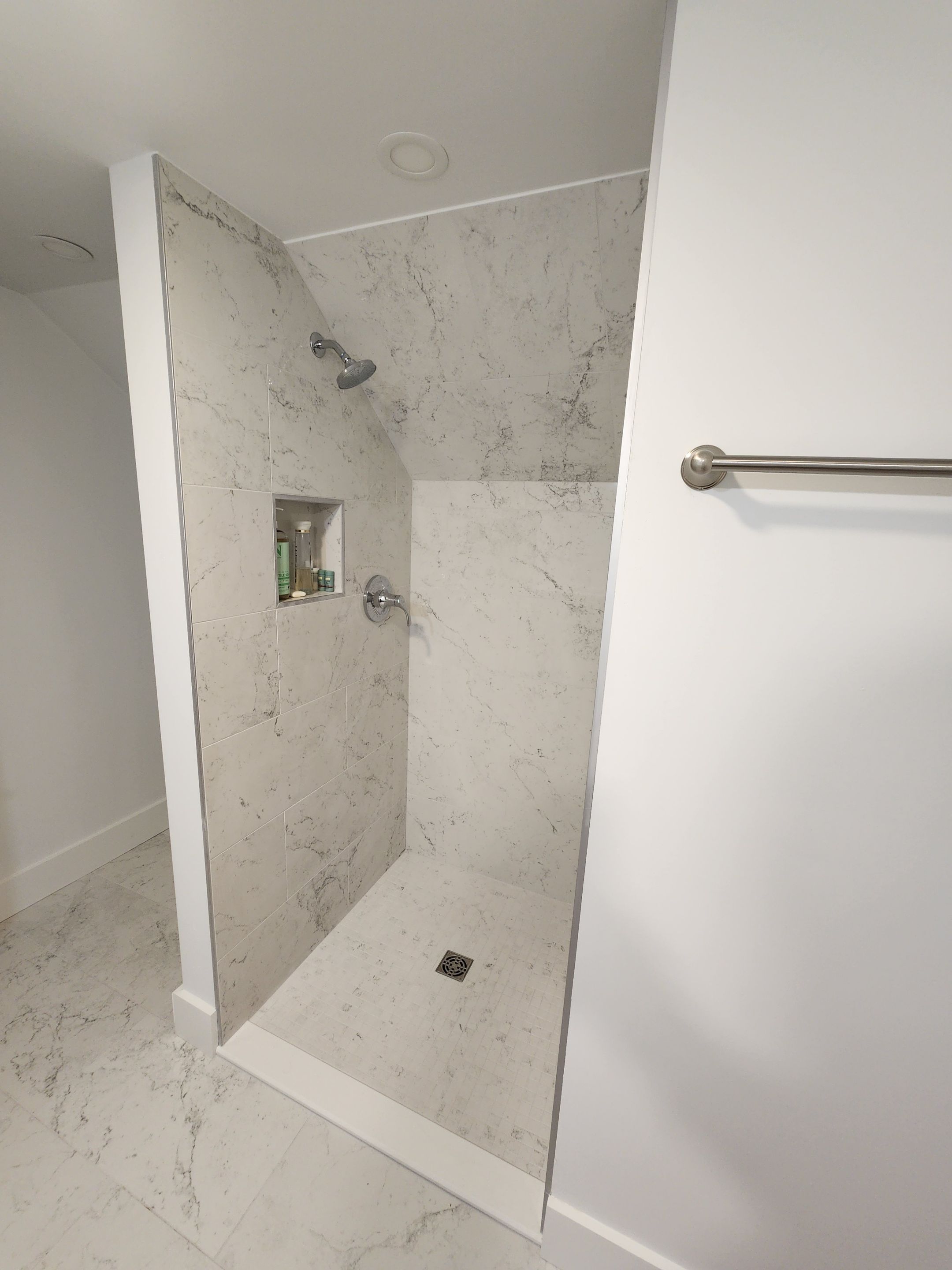 Shower using Alumax 300CV Semi-Frameless Shower by Cheshire Glass Company