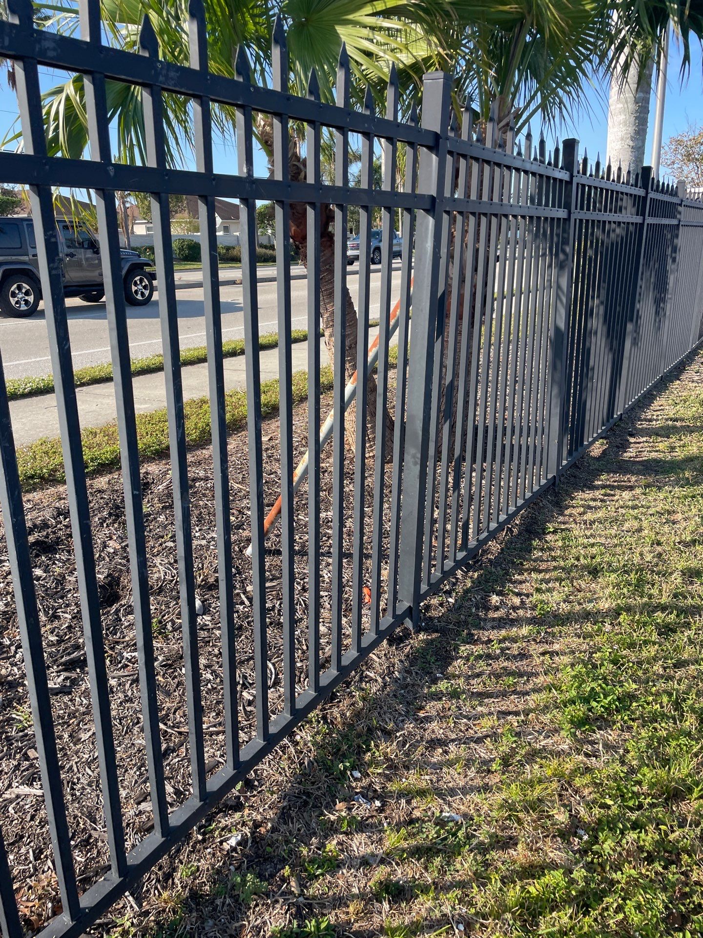 211 63rd Ave W  by H&Y Fence