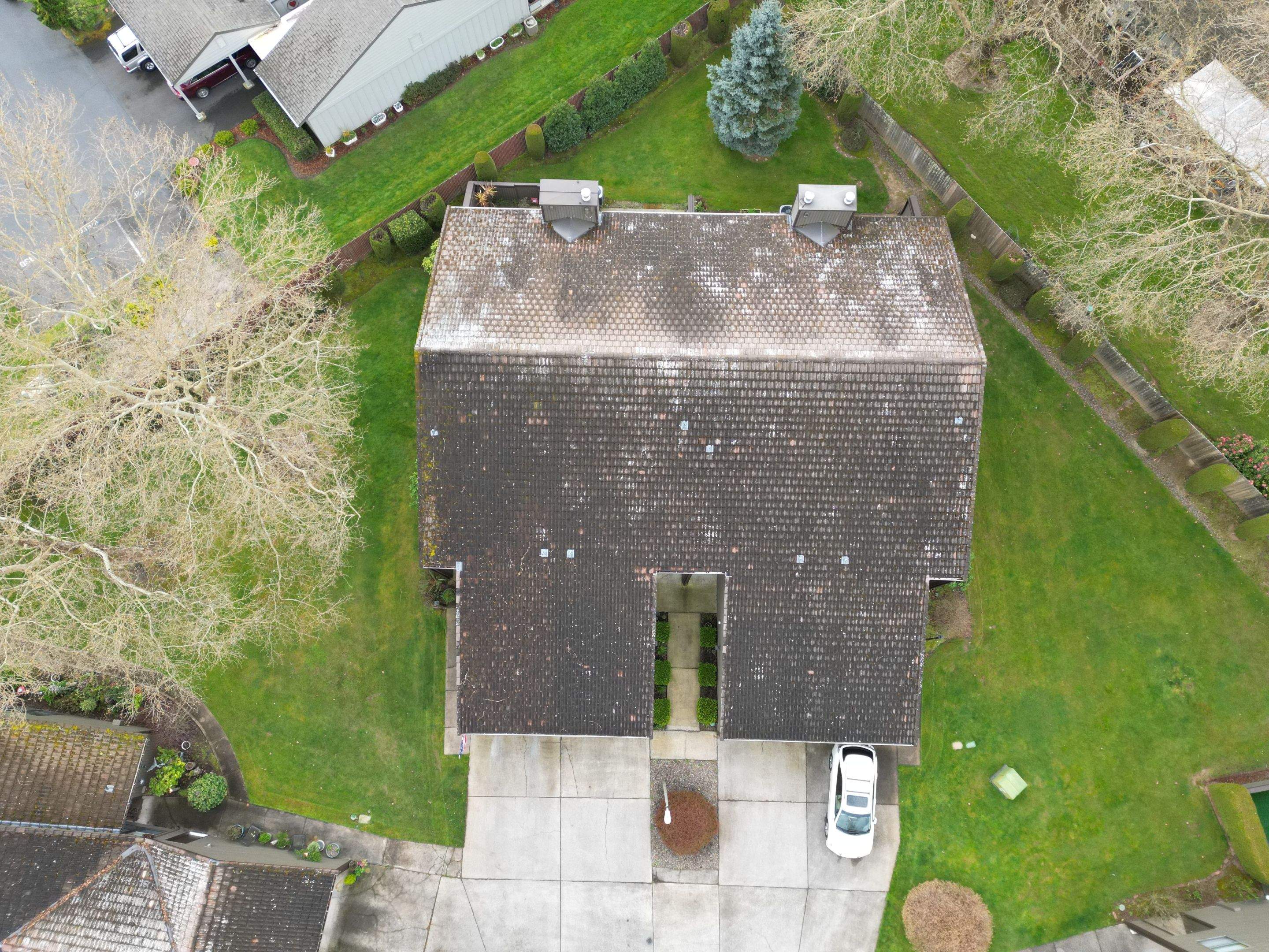 Large scale roof cleaning by Hawthorne General Construction
