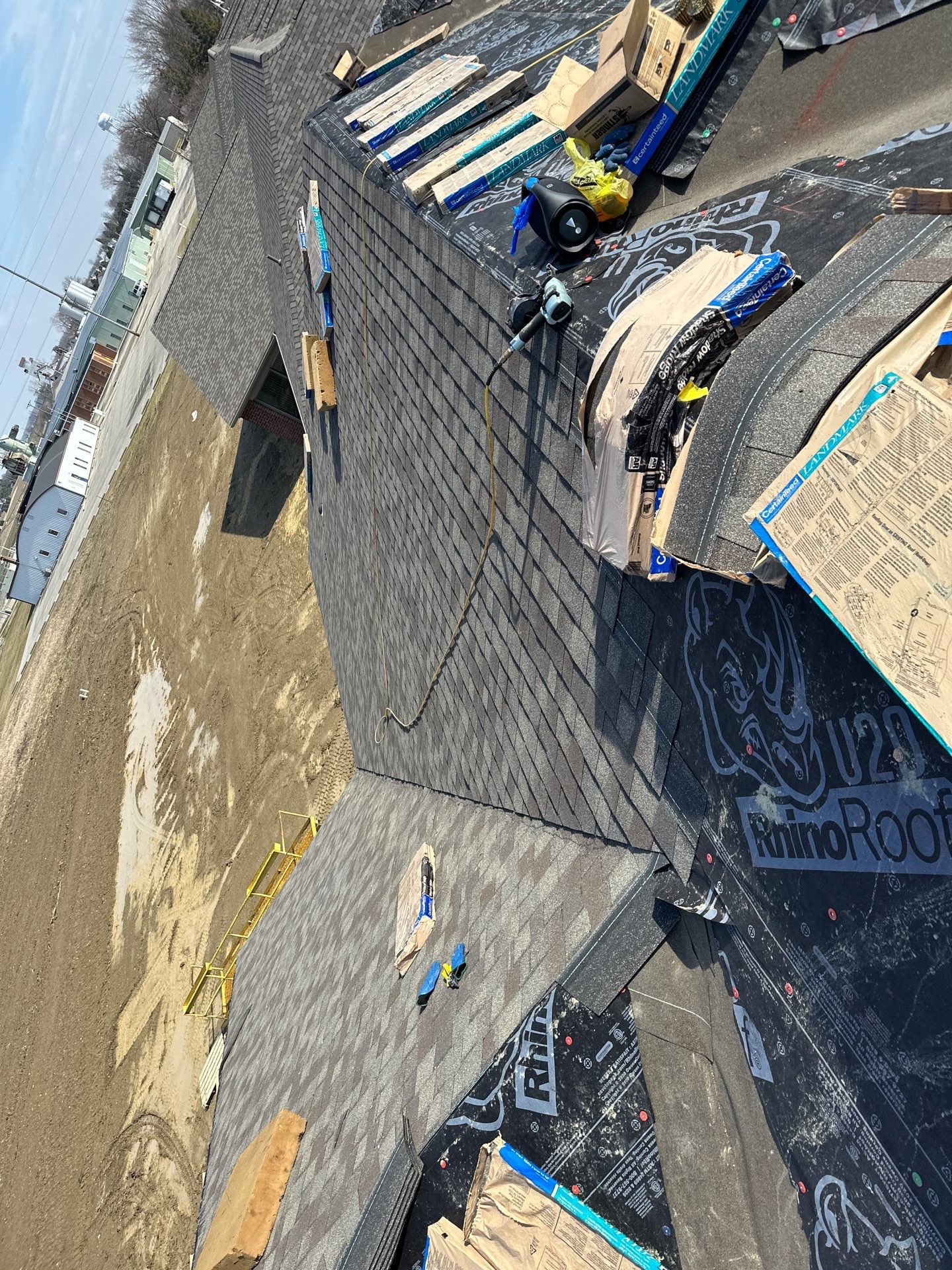 Residential Roofing Installation using CertainTeed Landmark Weathered Wood by Nitro Roofing and Construction