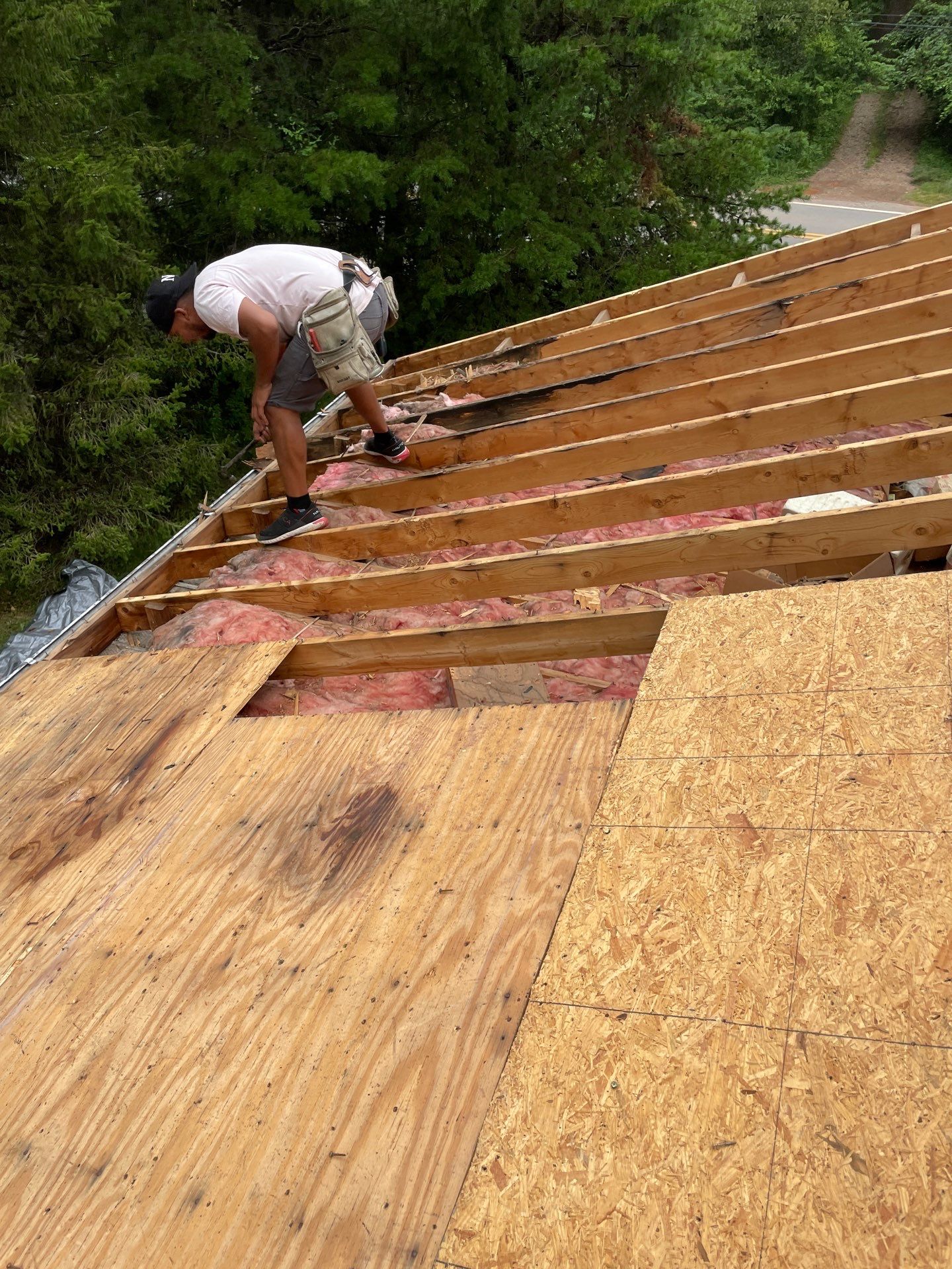 Residential Roofing Installation using GAF Timberline HDZ Charcoal by Rainstoppers Roofing