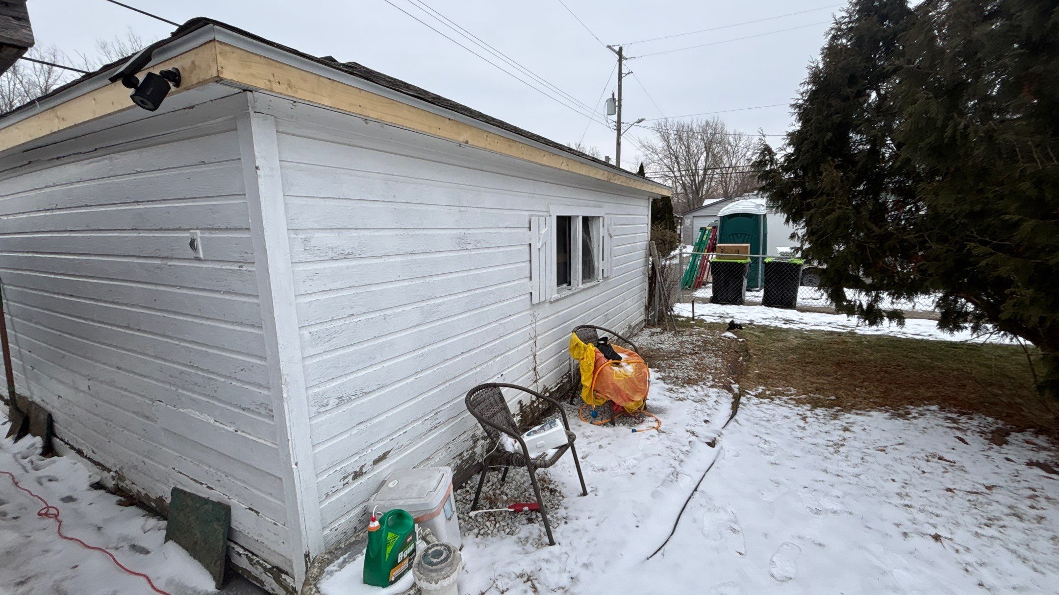 Siding Replacement using Alside D4 Odyssey-Plus Dutchlap White by 180 Contractors