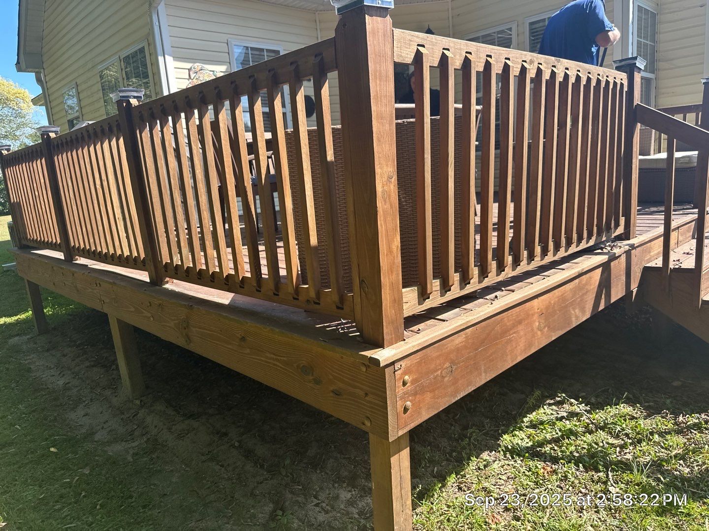 Wood Deck using Wood Sealant by DuraSeal