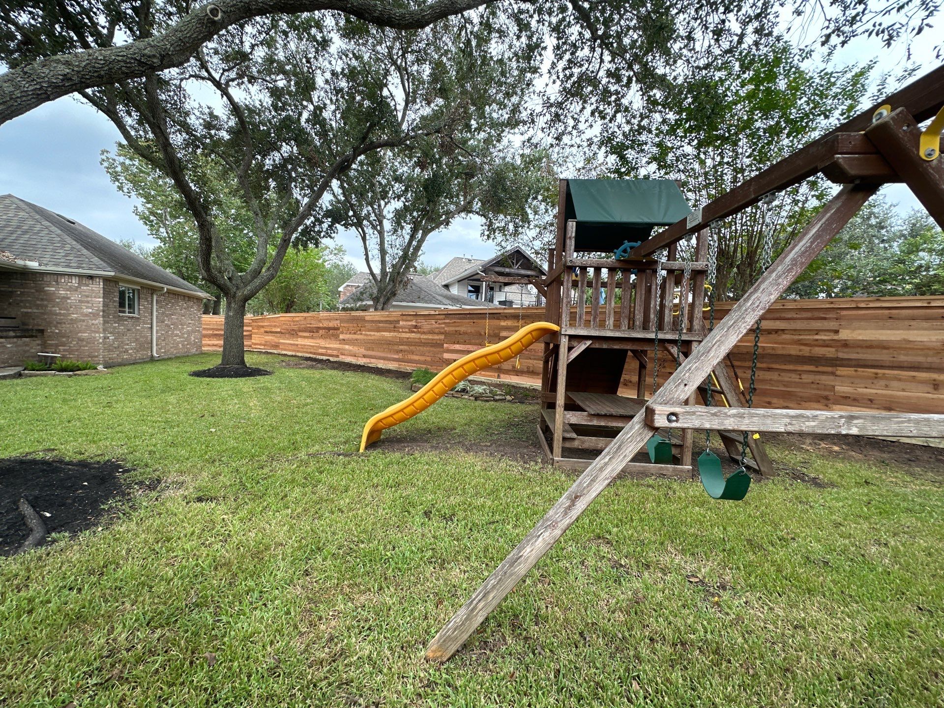 Fence Installation using Premium horizontal WRC by Tim's Fences