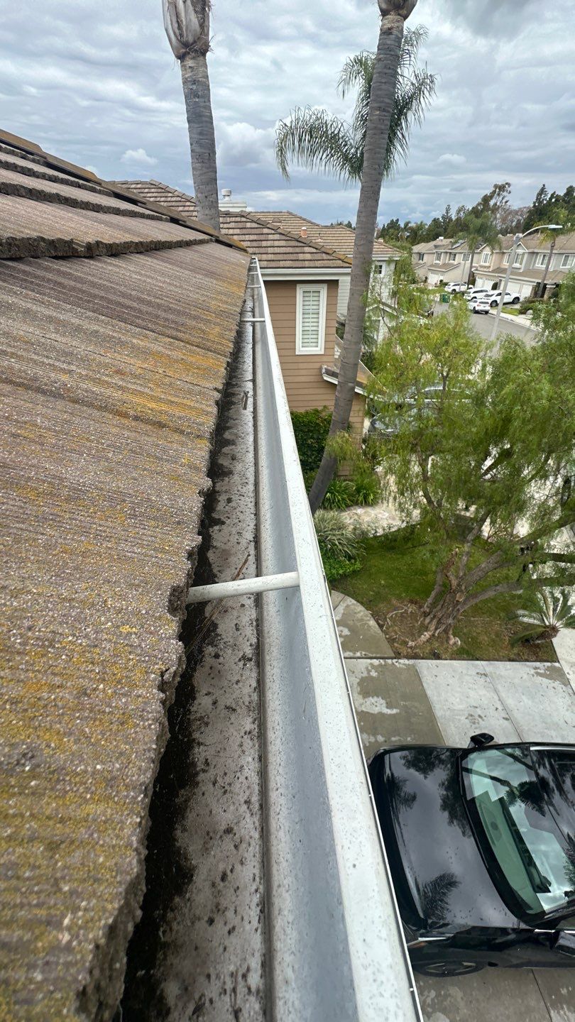 Irvine Gutter Cleaning by Property Cleaning Experts