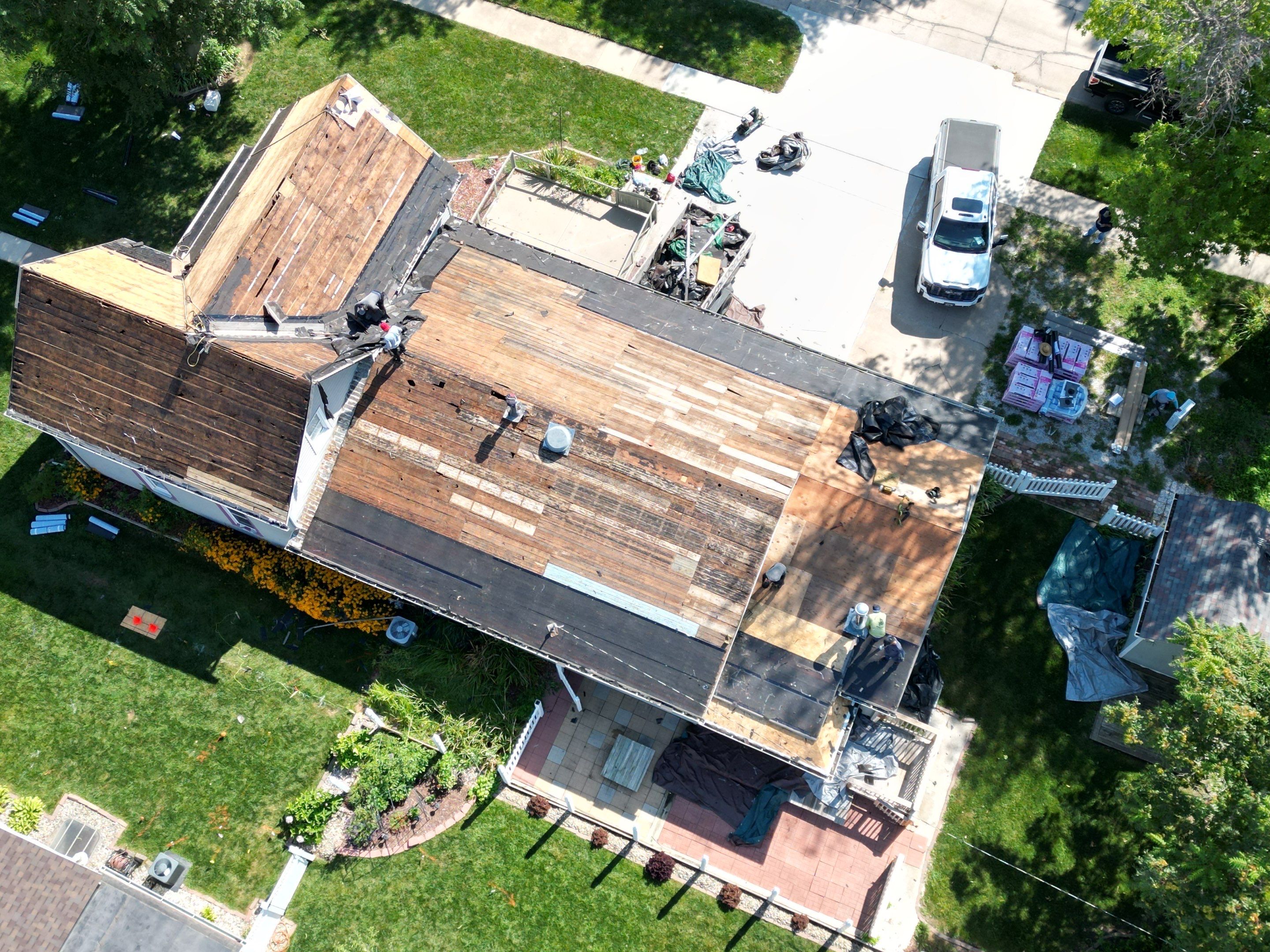 Residential Roofing Installation using Owens Corning Duration Colonial Slate by Lightning Exteriors