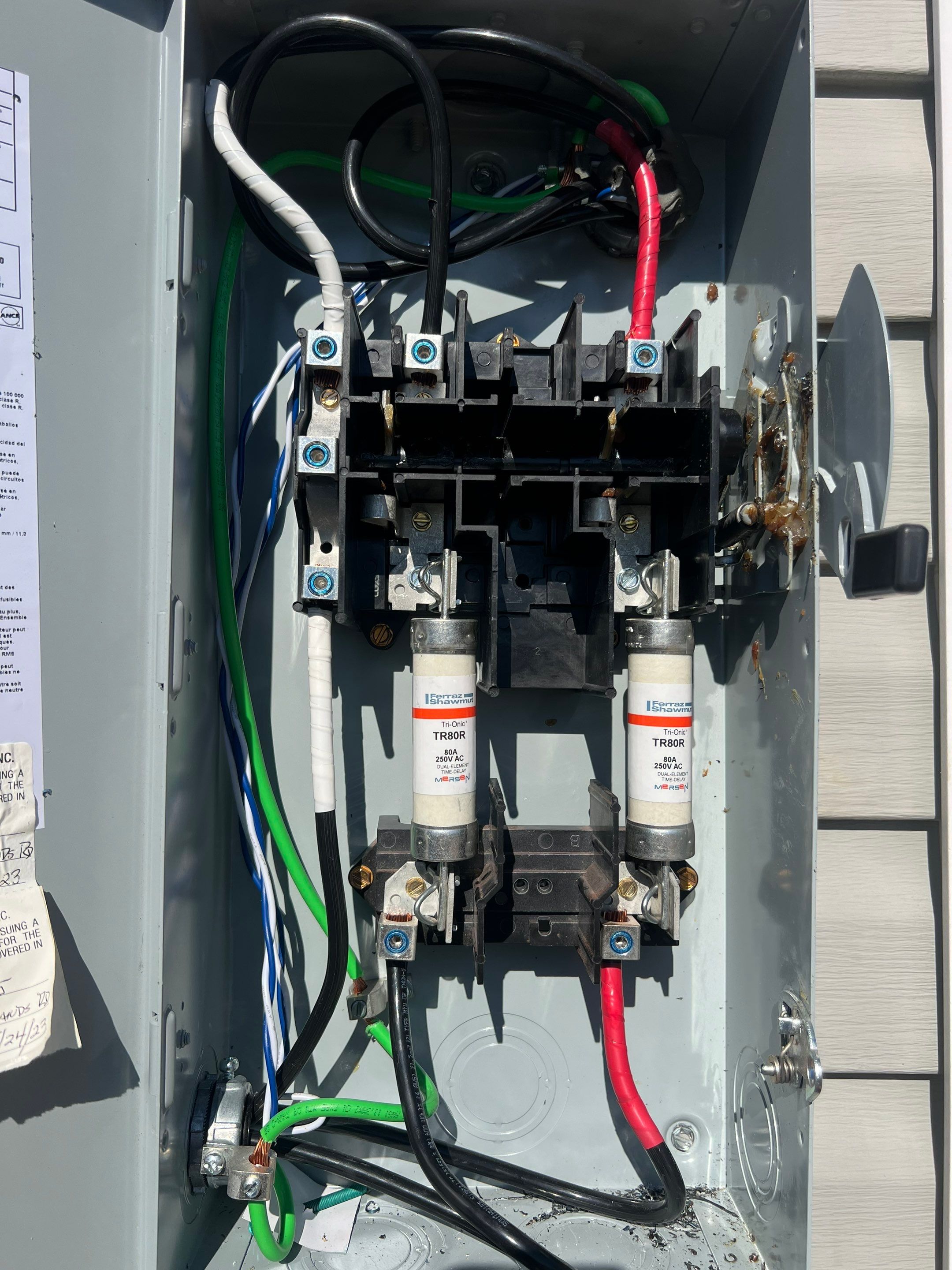 Elevating Energy Efficiency: Our Successful Solar Panel Installations by Infinity Solar Systems