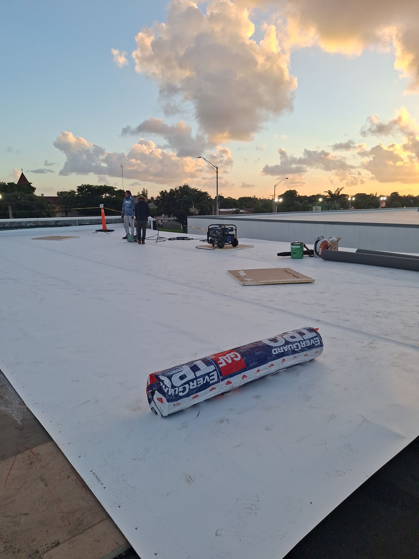 COMMERCIAL REROOF GAF TPO EVERGUARD 60 MIL SMOOTH WITH 1-1/2" INSULATION by Earl W. Johnston Roofing