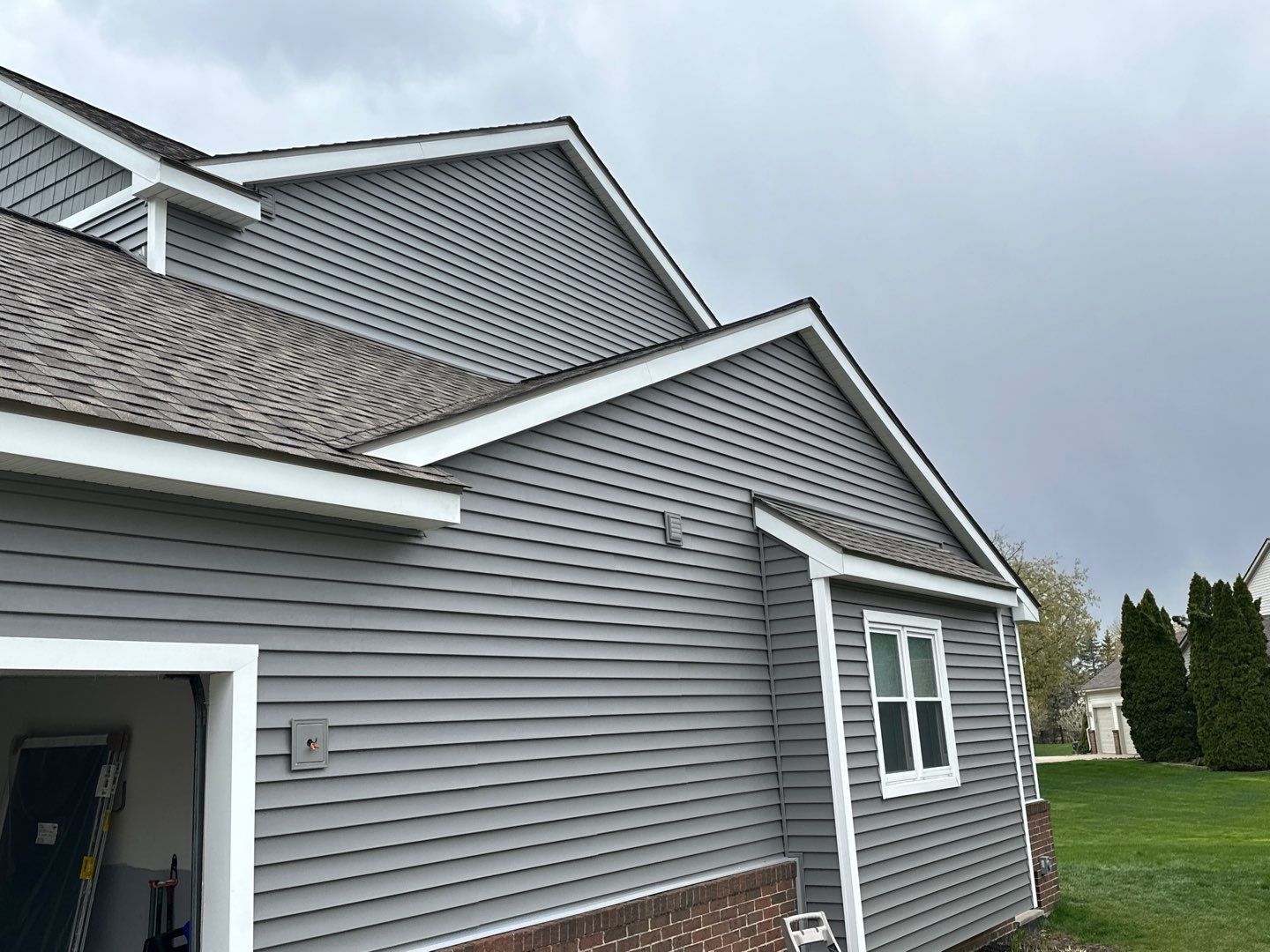Siding Replacement using Certainteed Classic Restoration D4 by 180 Contractors