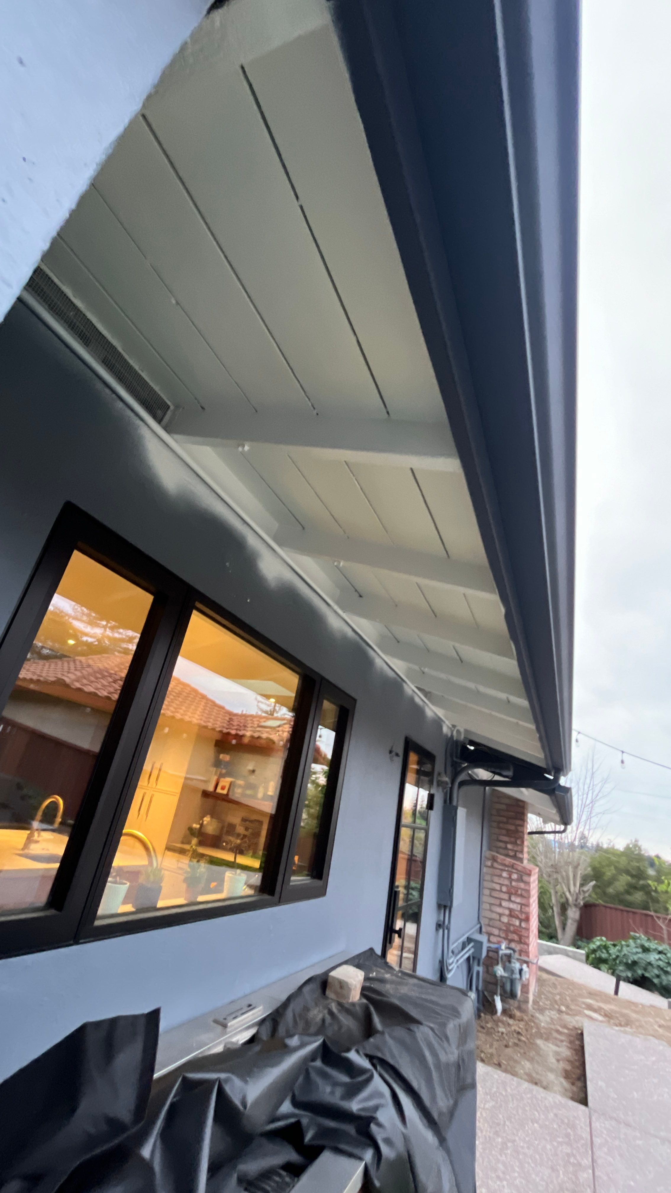 modern painting Exterior modern painting by Herrera’s Bay Area Painting inc.