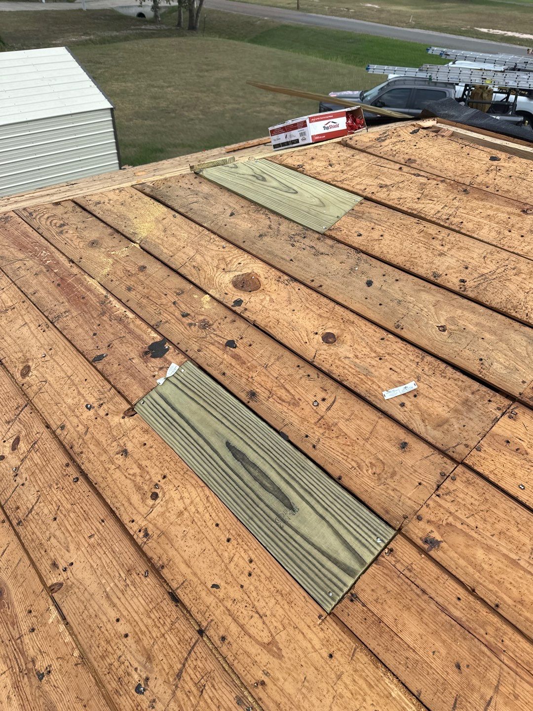 Residential Roofing Installation using Owen's Corning Duration (Lifetime) Shingles by Roof Repair Company