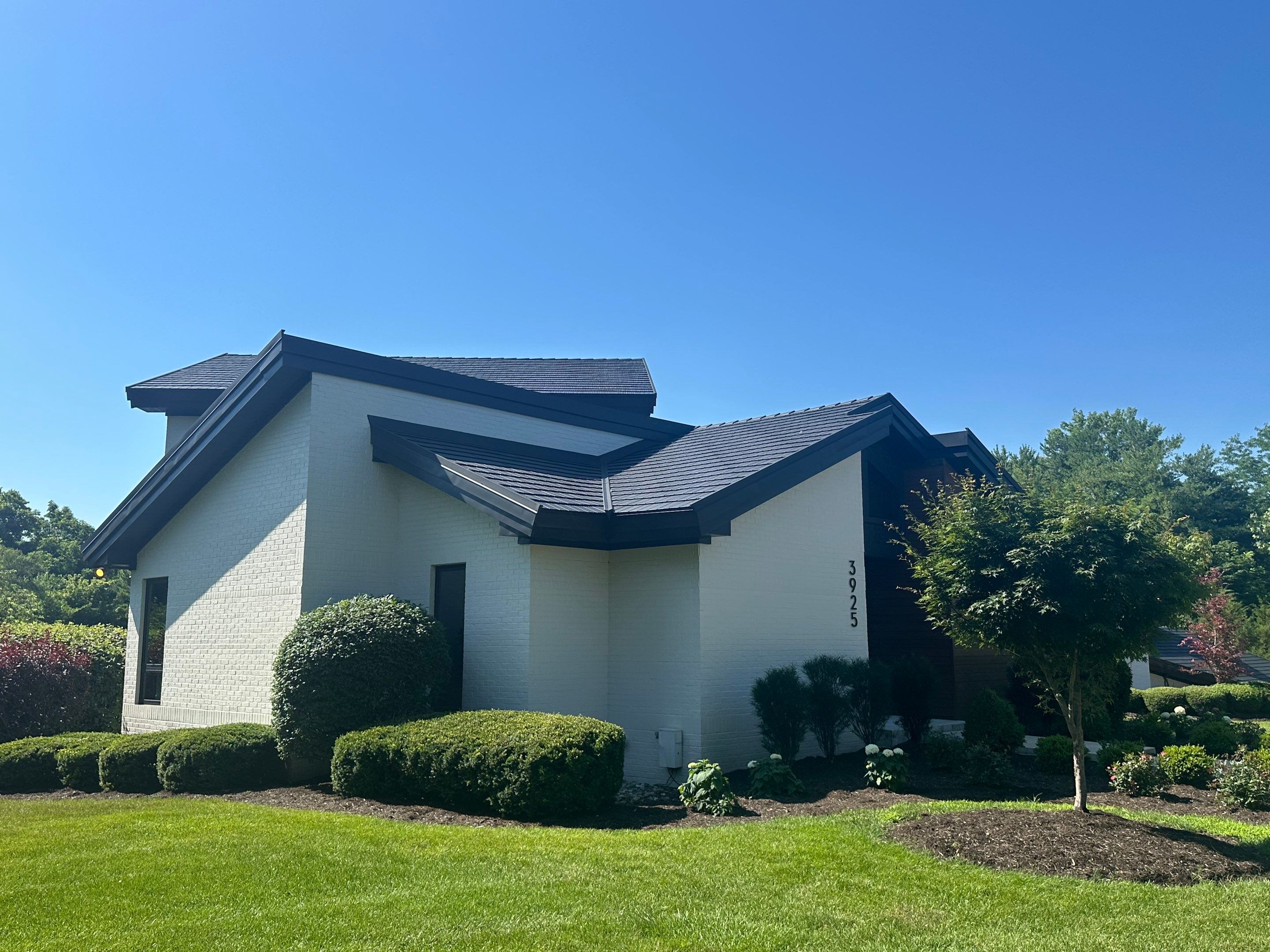 Black Frost Metal Shake Roof & Modern Exterior Renovation – Fort Wayne, IN by 4Ever Metal Roofing
