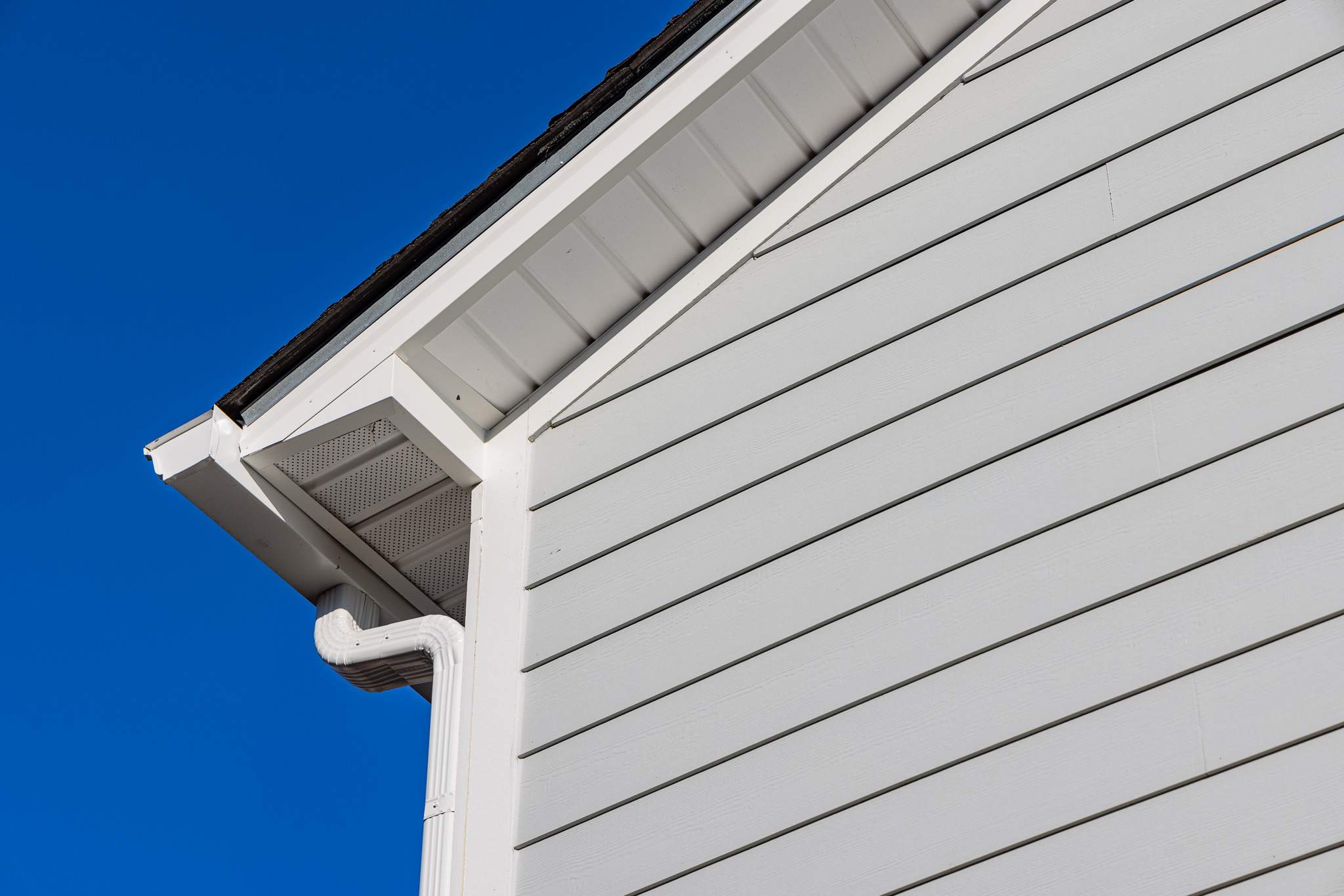 Light Mist Hardie Replacement by Freedom Exteriors