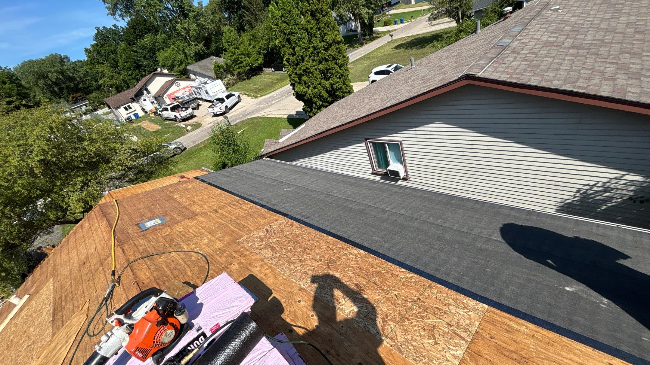 Roof Replacement using Owens Corning Brownwood by 180 Contractors