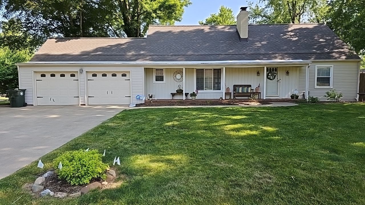 ATLAS PINNACLE COLOR: WEATHERED WOOD by Eagle Eye Roofing
