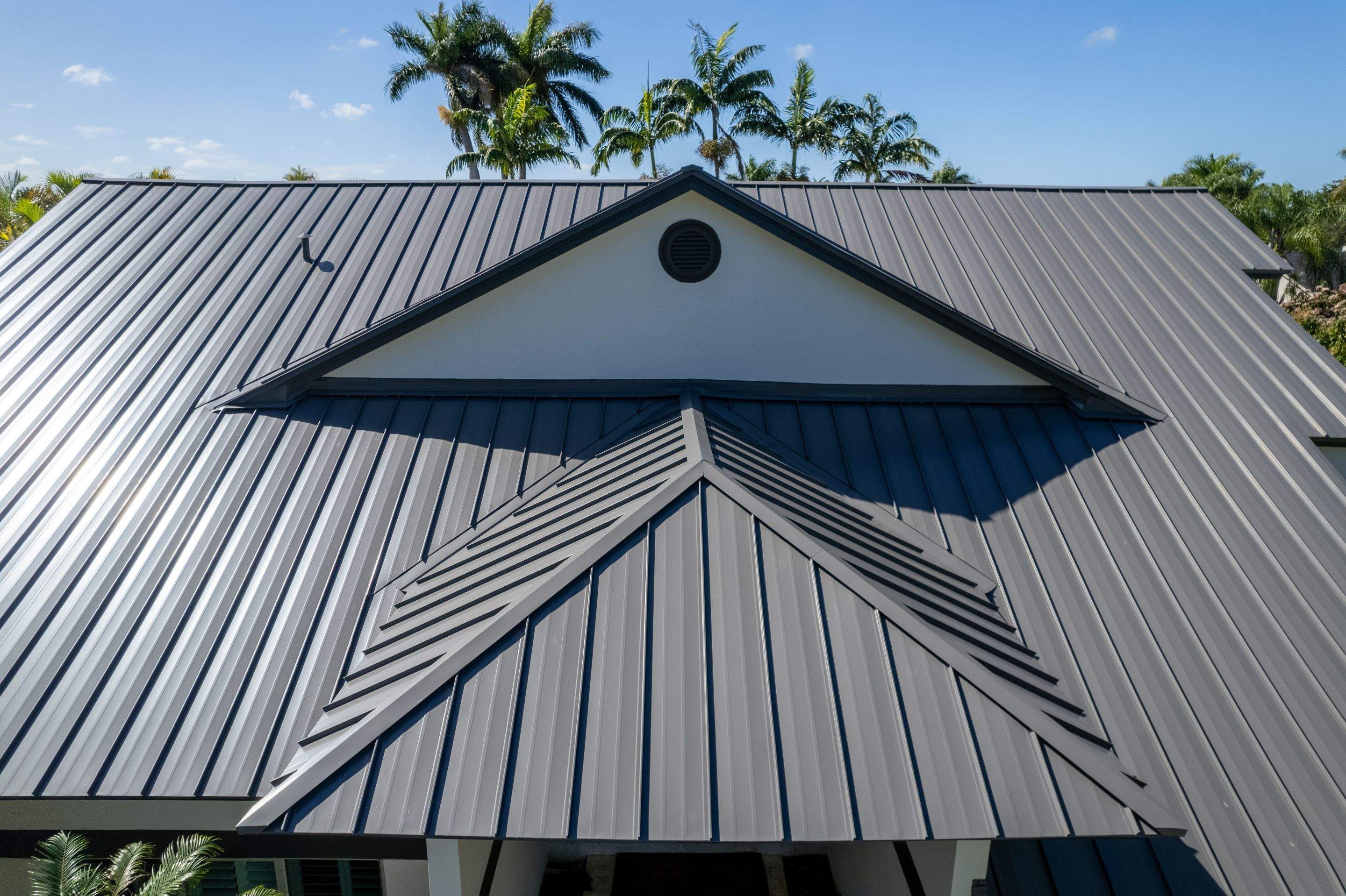 Metal Roof - Galvalume - Charcoal by Istueta Roofing