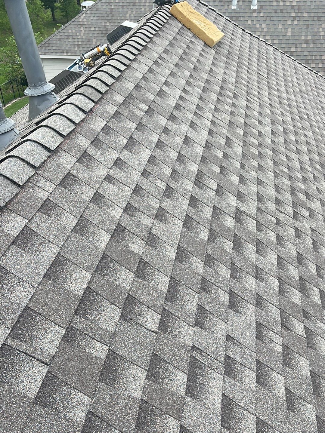 GAF HDZ - Weathered Wood by Elite Roofing LLC