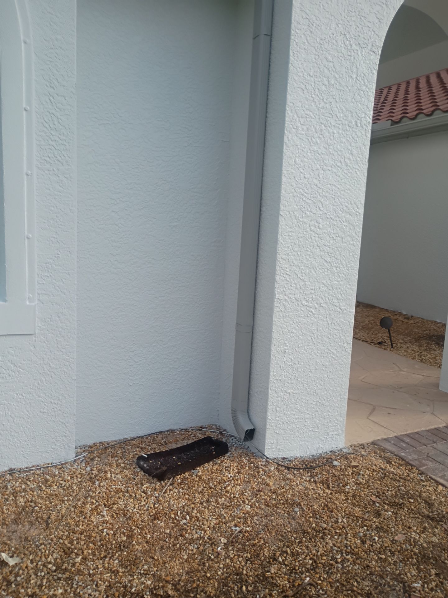 7 inch seamless gutters using Seamless Aluminum Gutters in Fort Myers, FL by Gutter Professors
