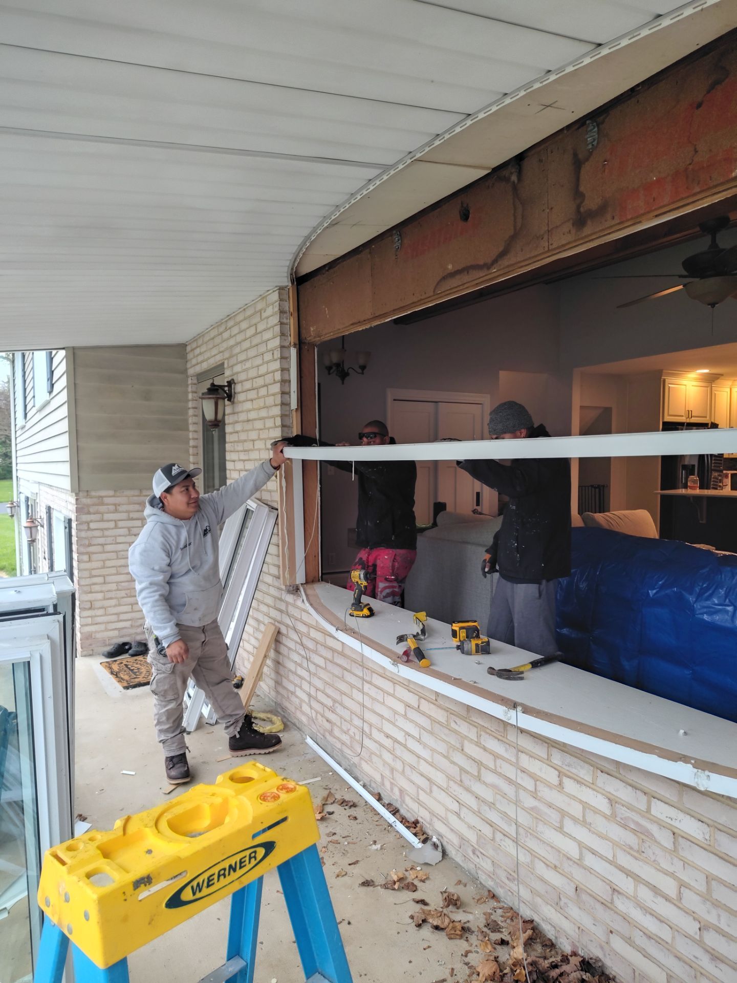 Double Hund Windows and Bow by Aspen Home Improvements
