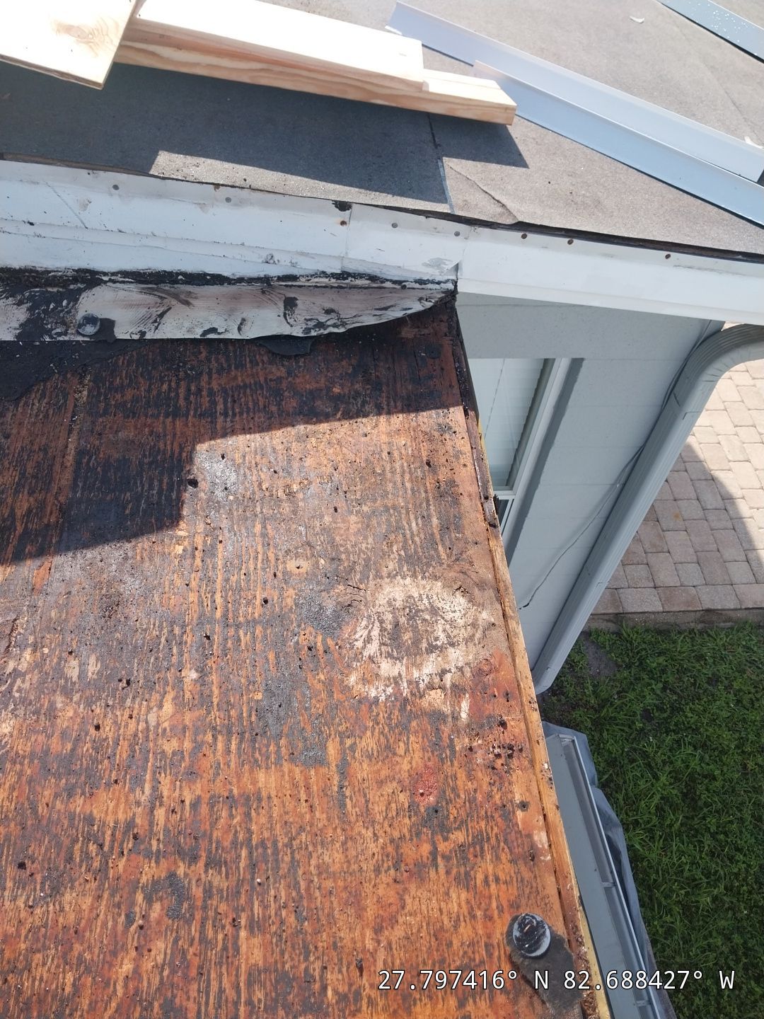 Project in St. Petersburg 33713 by Mitchell Roofing Company LLC 