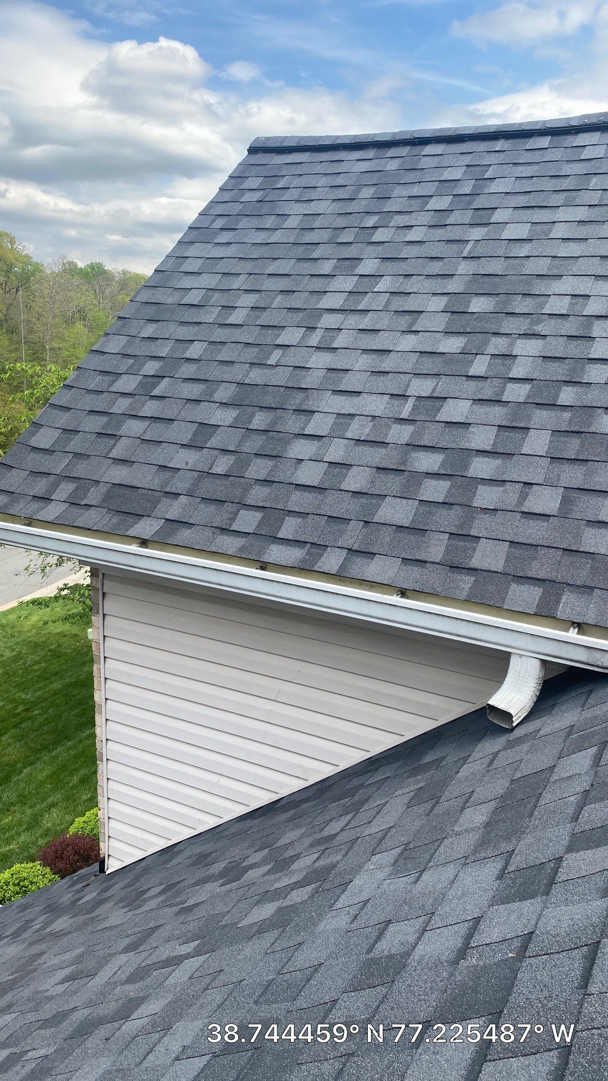 Springfield: CertainTeed Landmark Pro Designer Shingles in Max Def Moire Black by RM Banning, Inc.