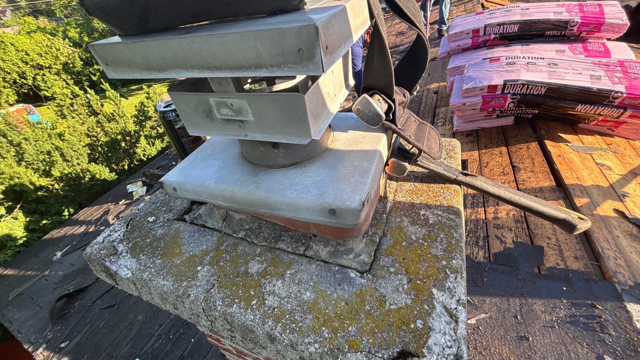 Roof Replacement using Owens Corning Onyx Black by 180 Contractors