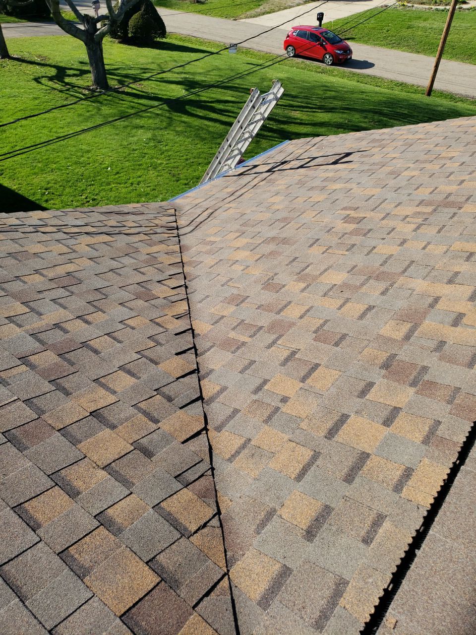 Brand: Atlas Pinnacle Color: Pristine Scotchgard Copper Canyon Drip: Musket Brown by Eagle Eye Roofing