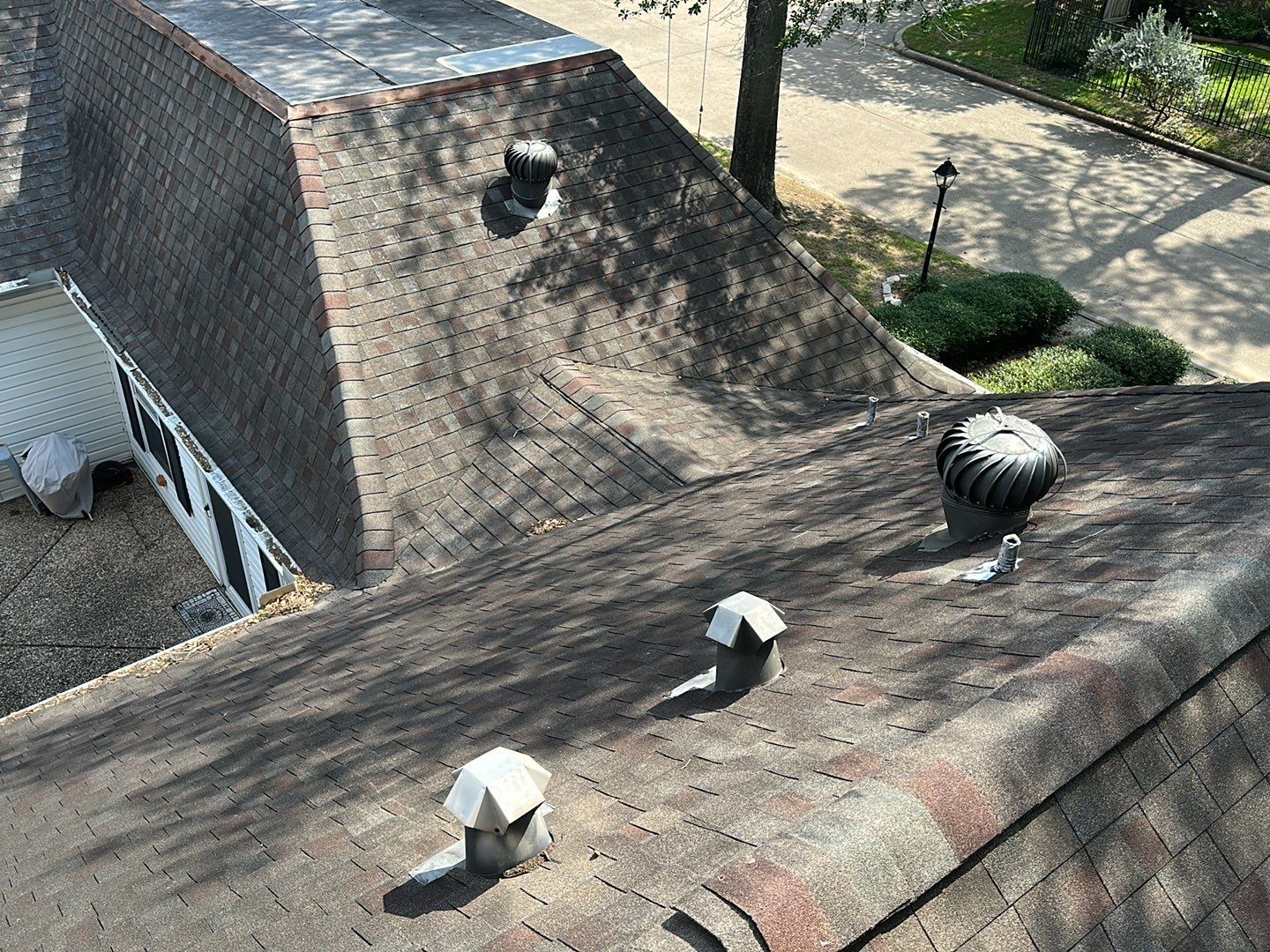 Residential Roofing Installation using Owen's Corning Duration (Lifetime) Shingles by Roof Repair Company
