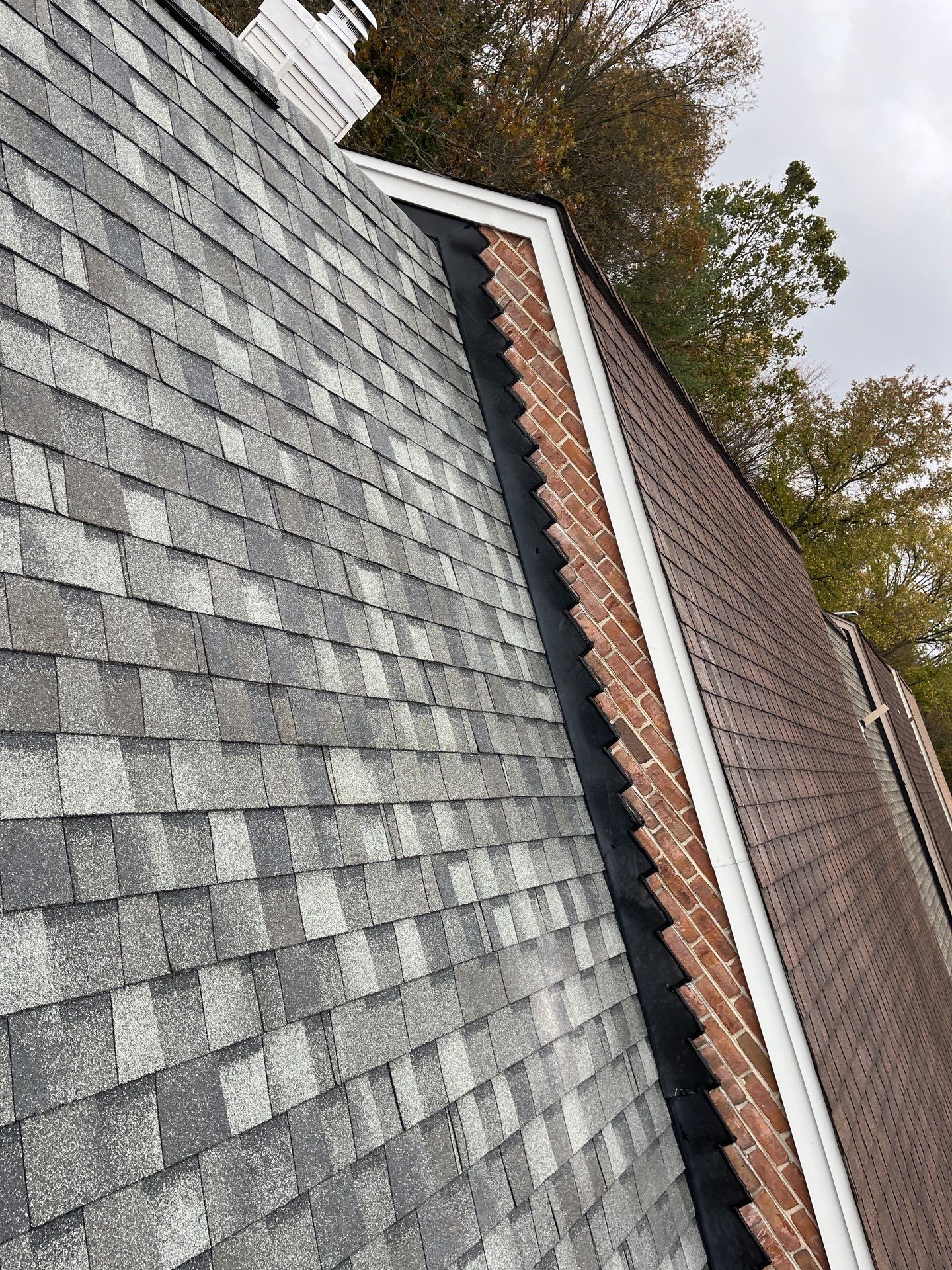 Alexandria: Residential Roof Replacement with CertainTeed Landmark Pro in Max Def Georgetown Gray by RM Banning, Inc.