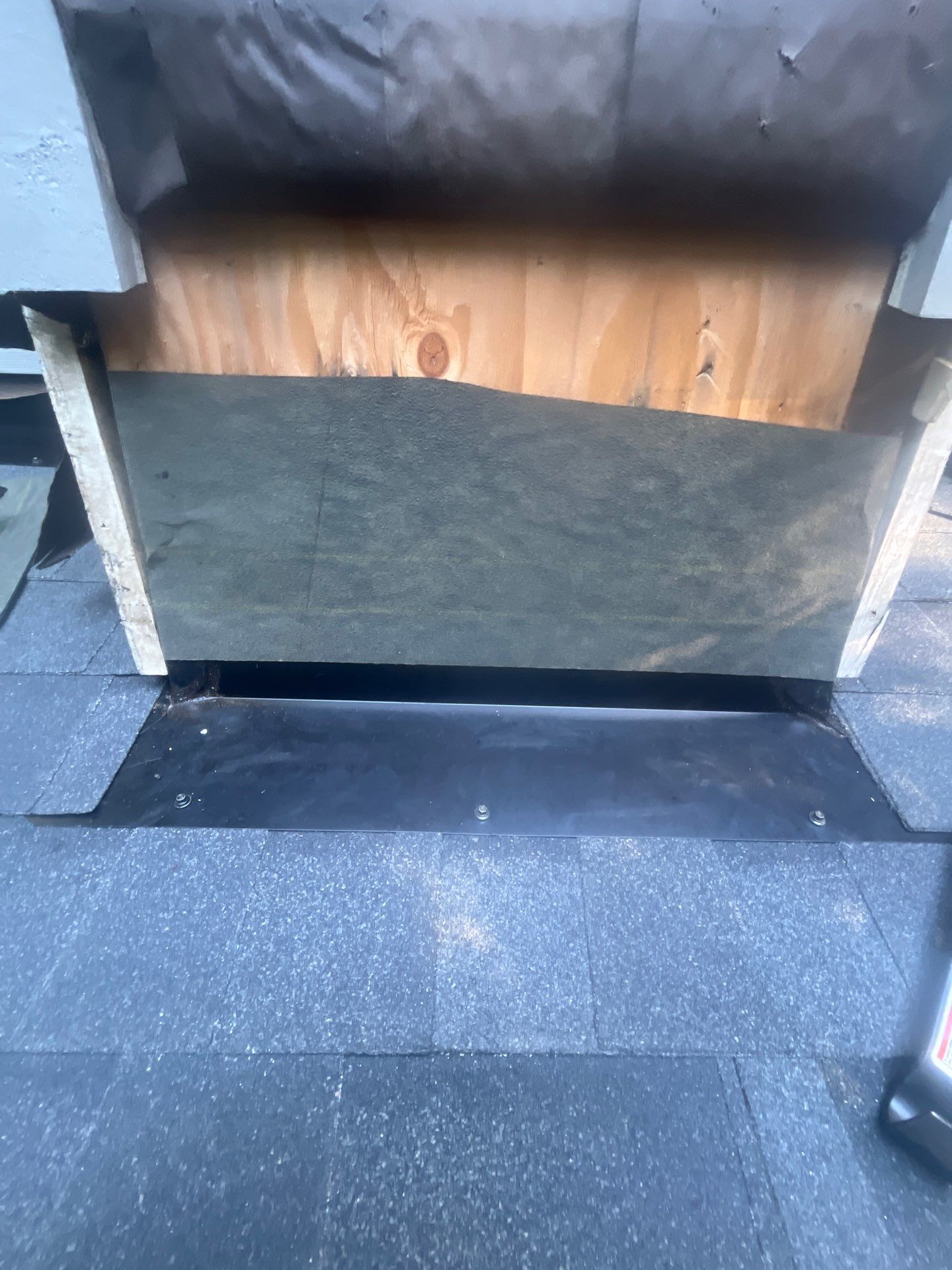 Project in West linn by Tom Leach Roofing