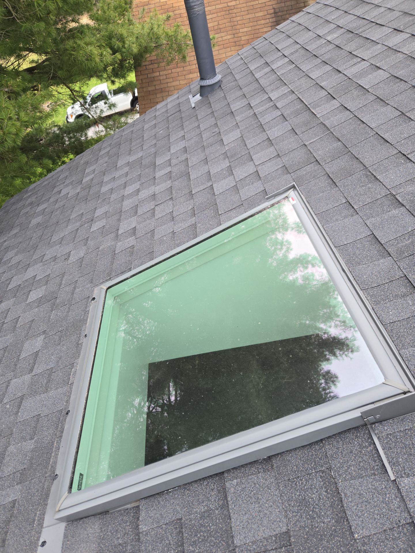 Atlas Pinnacle, Black Shadow, Drip Edge, Color, White by Eagle Eye Roofing