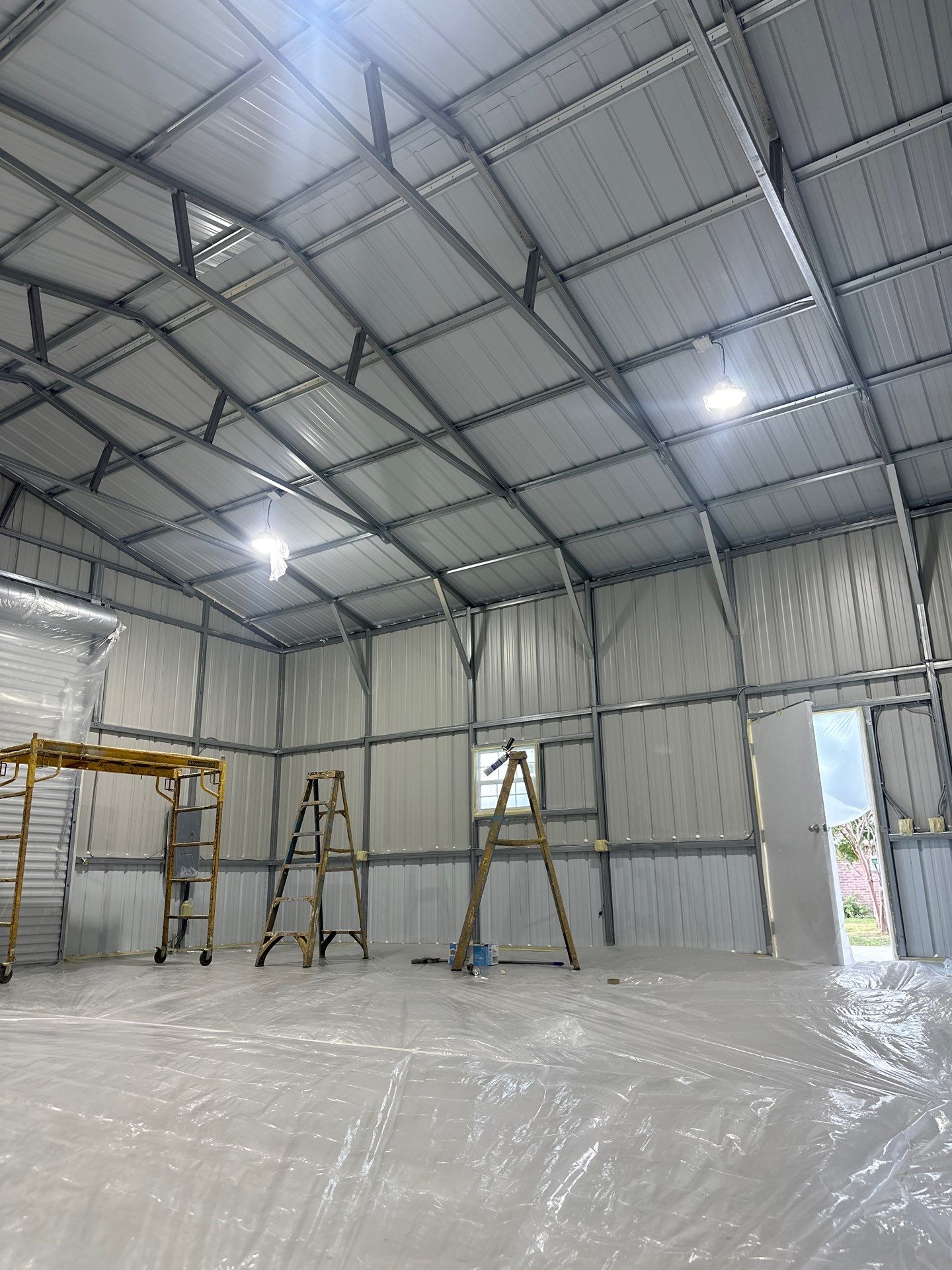 2" close cell foam on this new shop in Lavon Tx by Apex Insulation Solutions