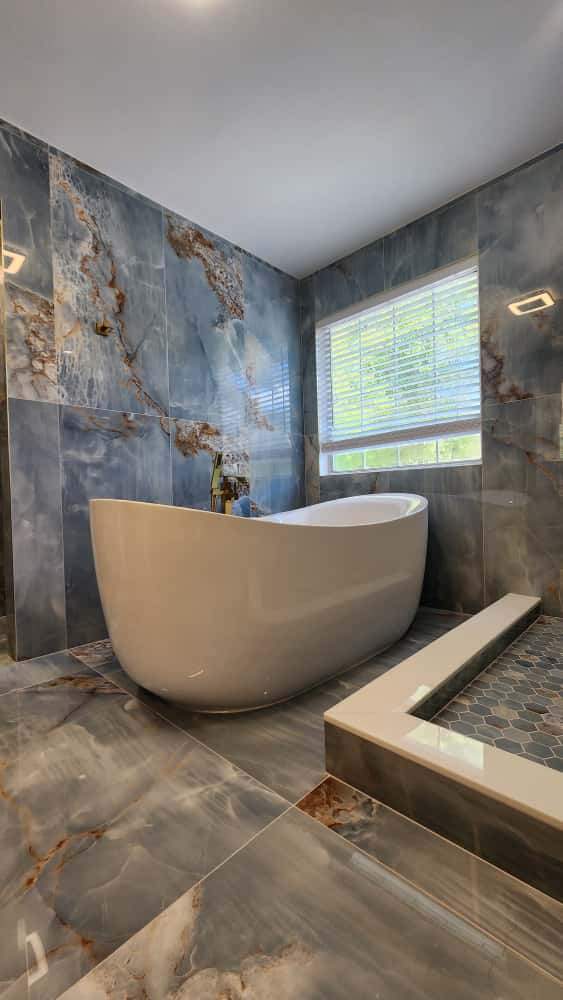 Master bathroom renovation by Prudencio