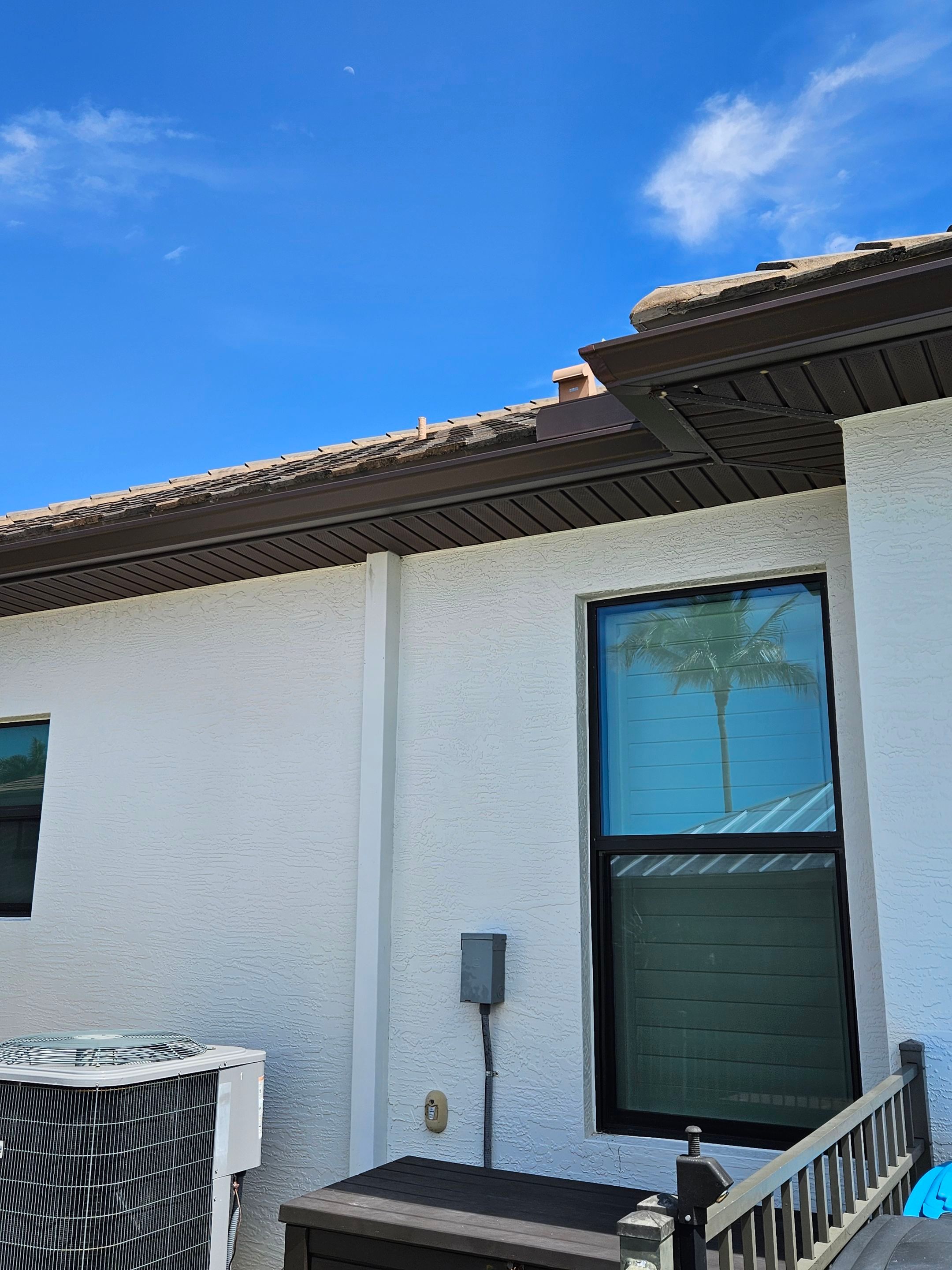 6 Inch Seamless Gutters using Musket Brown Seamless Gutters in Cape Coral FL by Gutter Professors