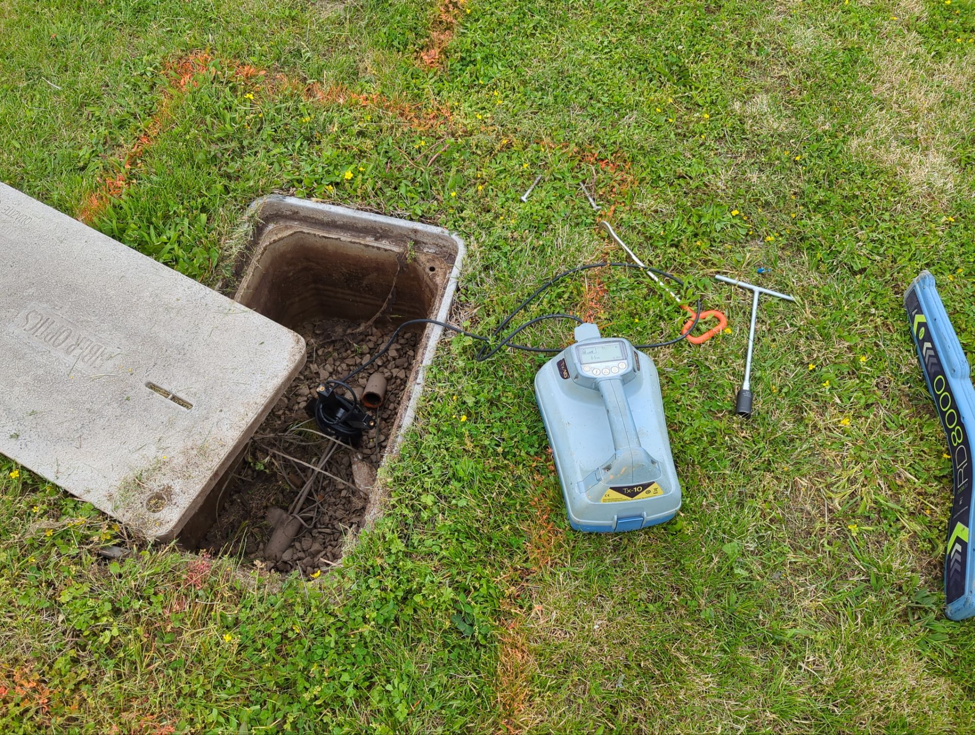 Ground Penetrating Radar using Ground Penetrating Radar, Electromagnetic Locating Equipment, KMZ Mapping Tools by Alsip Locating Service, LLC