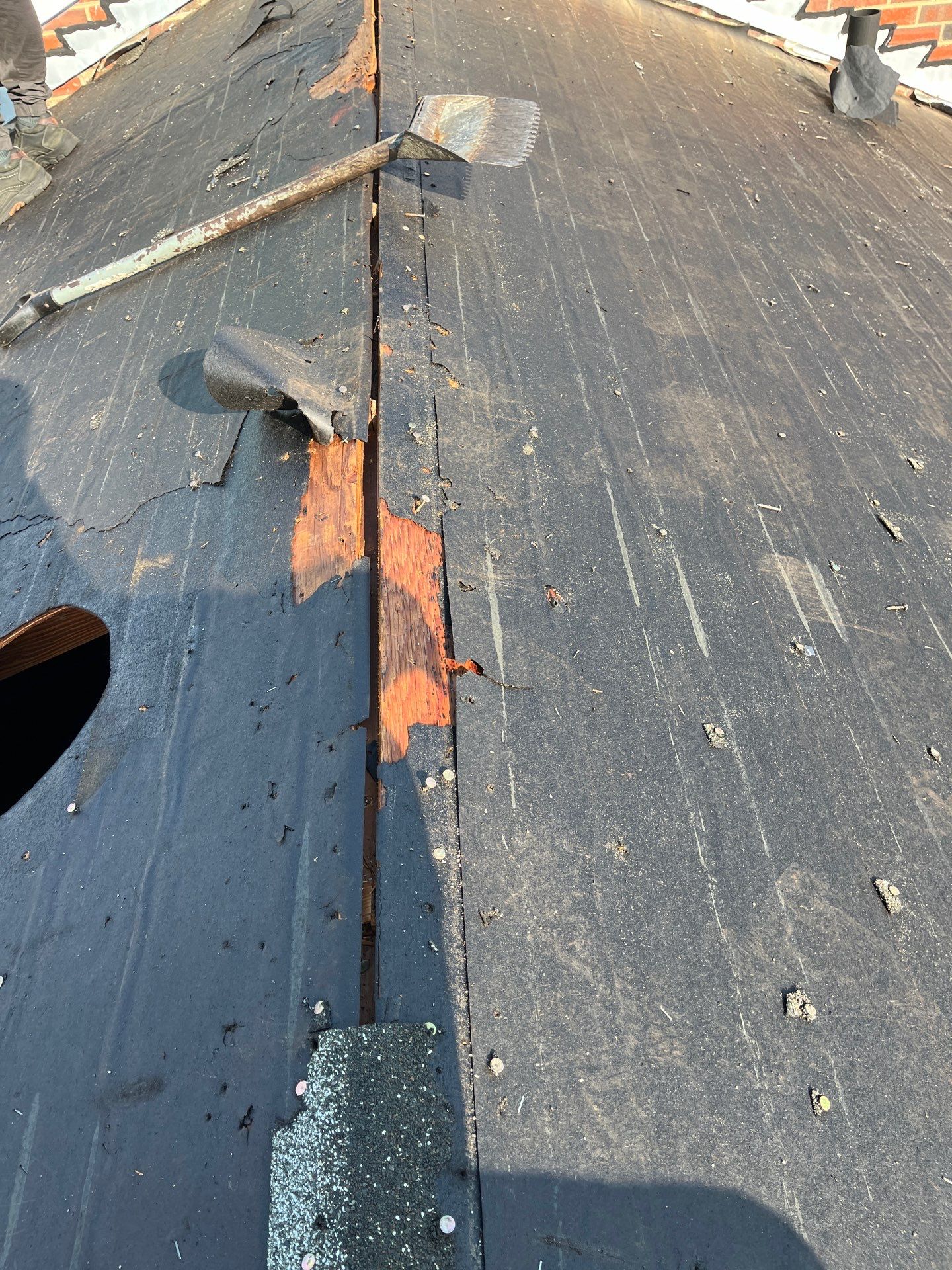 Manassas: Roof Replacement with CertainTeed Landmark Pro Designer Shingles in Max Def Cobblestone Gray by RM Banning, Inc.