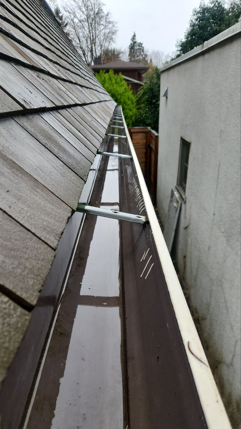 Gutter Guard Installation using Gutter Glove by Willamette Outdoor Wash LLC