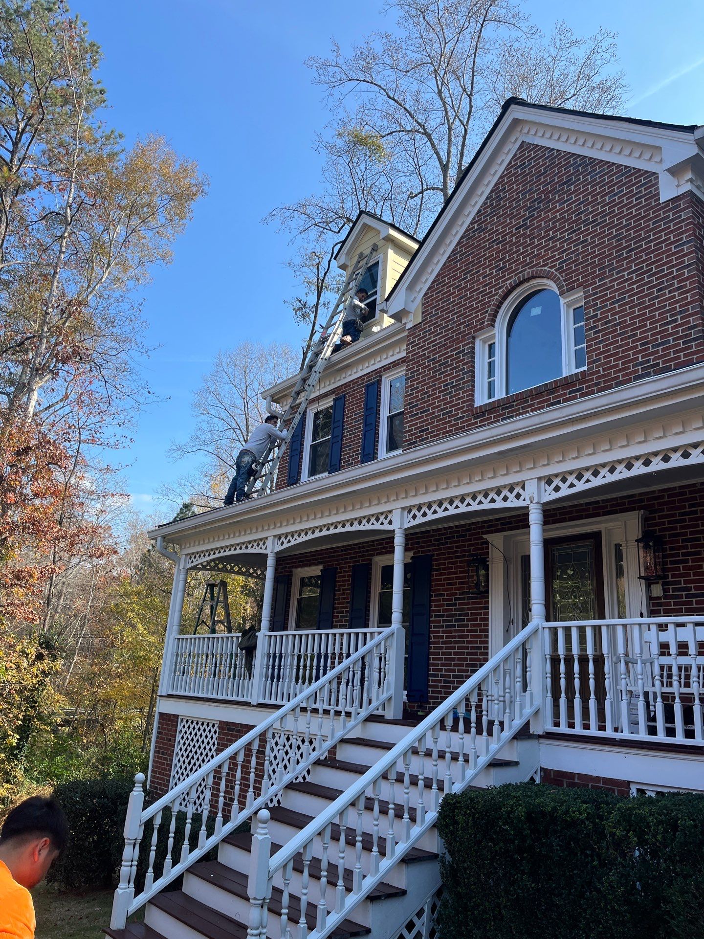 53 Window Replacements with Master 2800 Series Vinyl Replacement Windows and James Hardie Siding Installation by Nelson Exteriors 