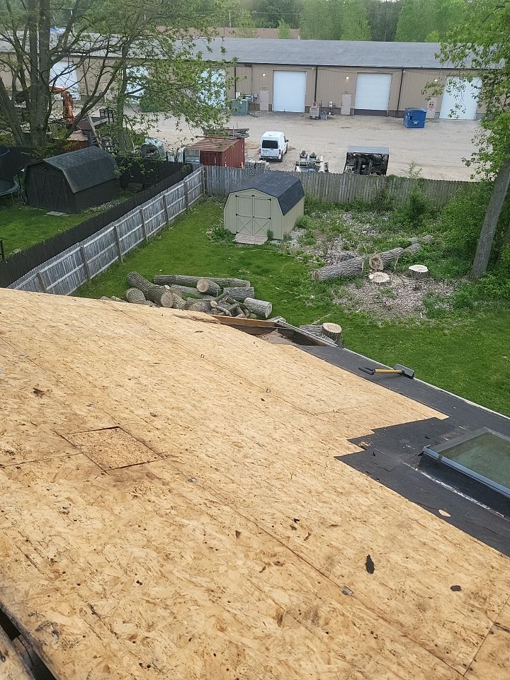 ATLAS PINNACLE COLOR: BLACK SHADOW by Eagle Eye Roofing