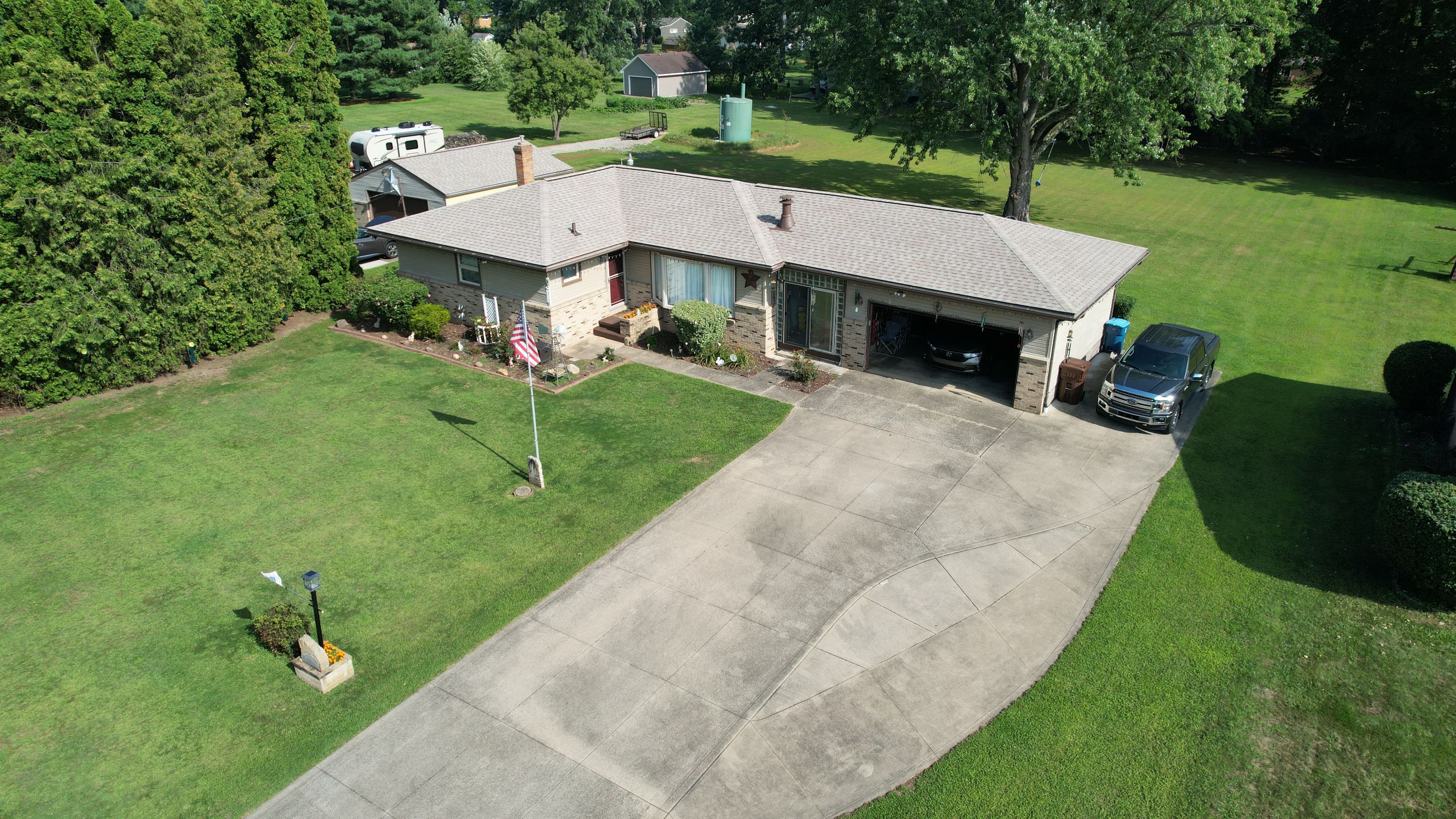 Atlas Pinnacle, Color, Tan Mist, Drip Edge, Color, Royal Brown by Eagle Eye Roofing