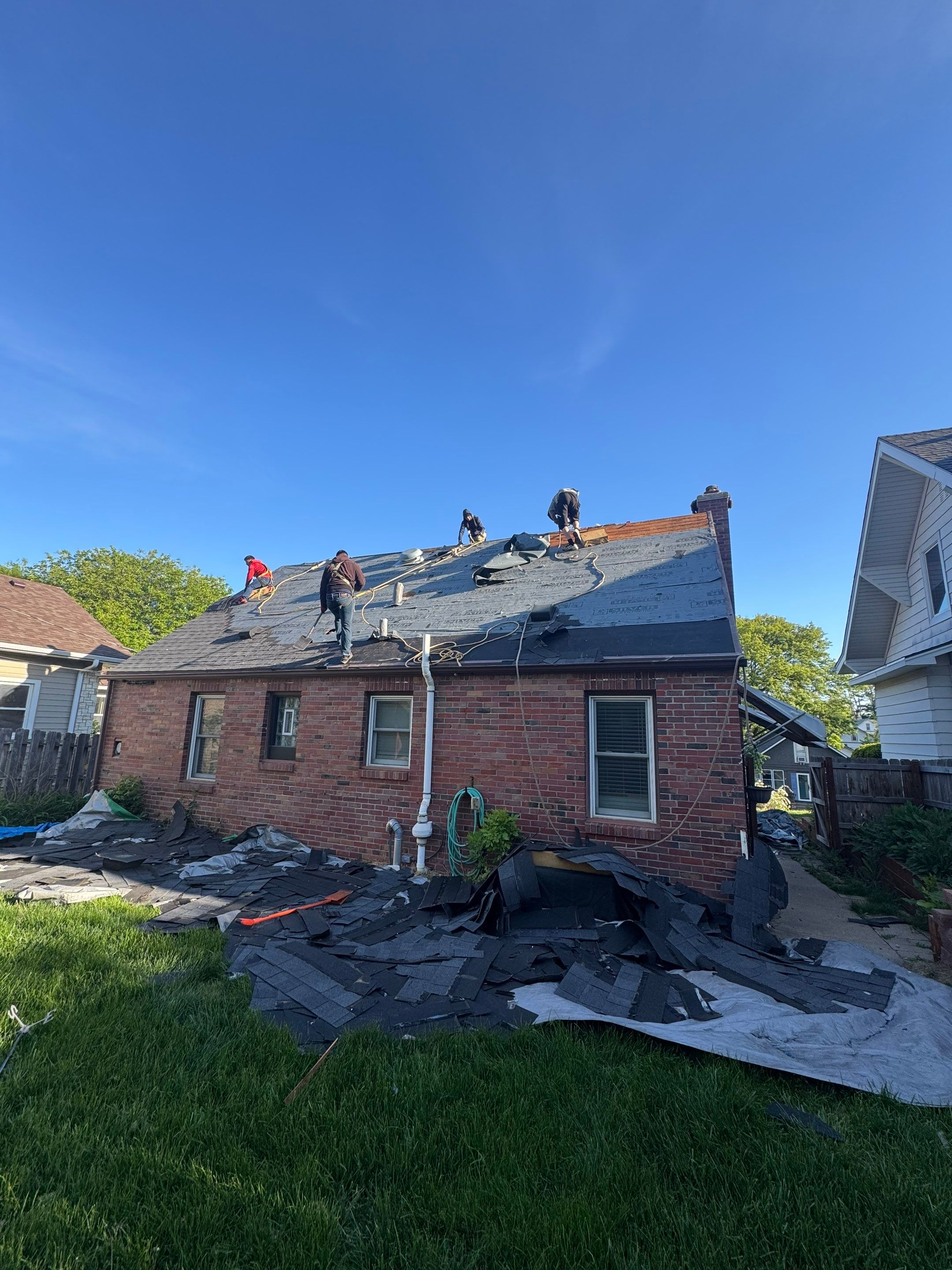 IKO Roof and Seamless Gutters by Lightning Exteriors