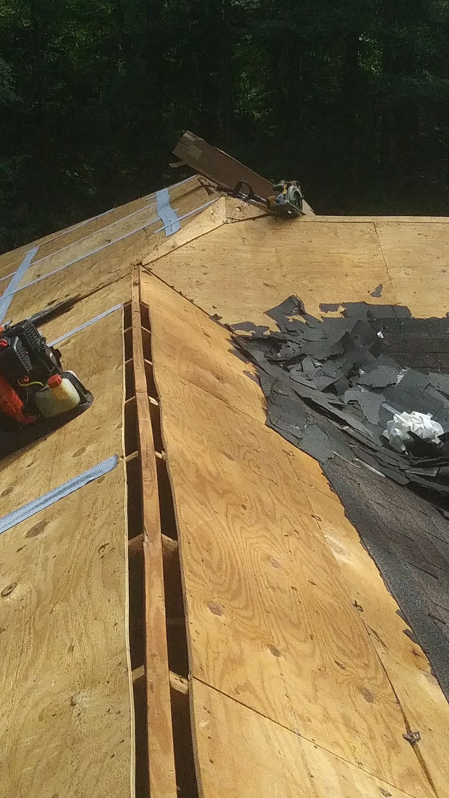Residential Roofing Installation using Roof Replacement by American Roofing & Construction LLC