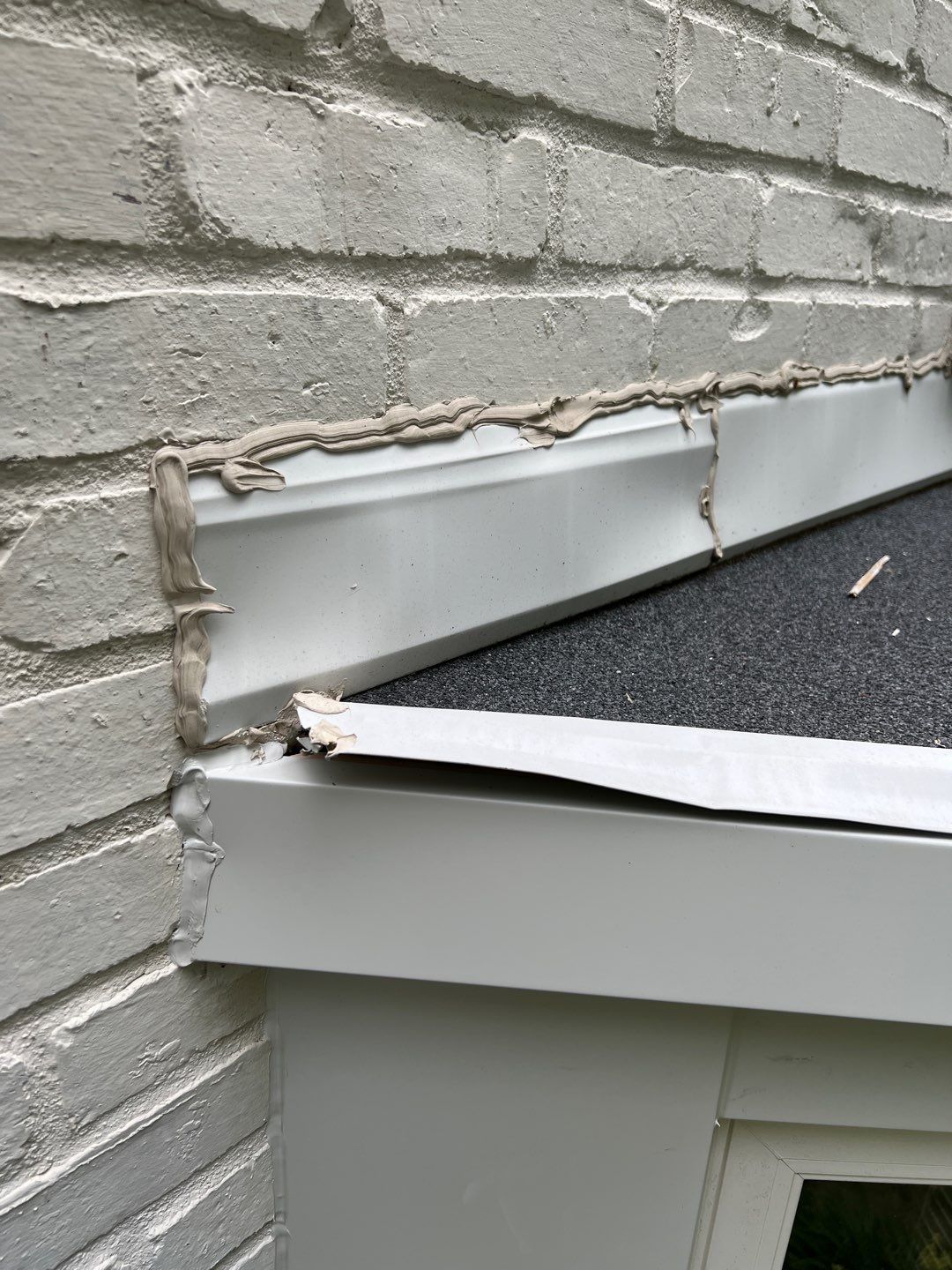 Arlington Hardie Installation - Arctic White by RM Banning, Inc.